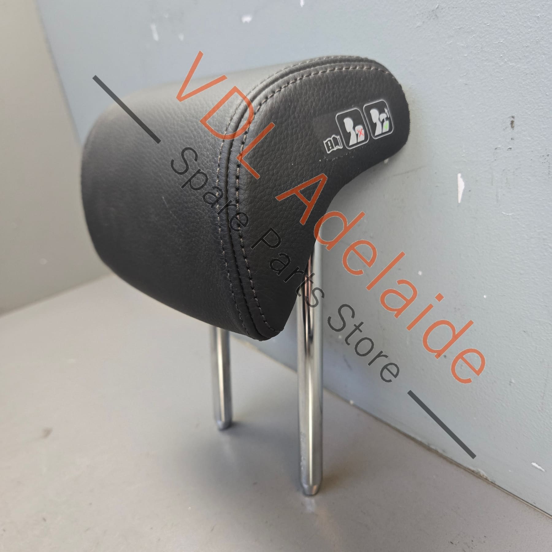 974885900C21U     Porsche Panamera 971 Rear Seat Head Rest Restraint 974885900C 21U