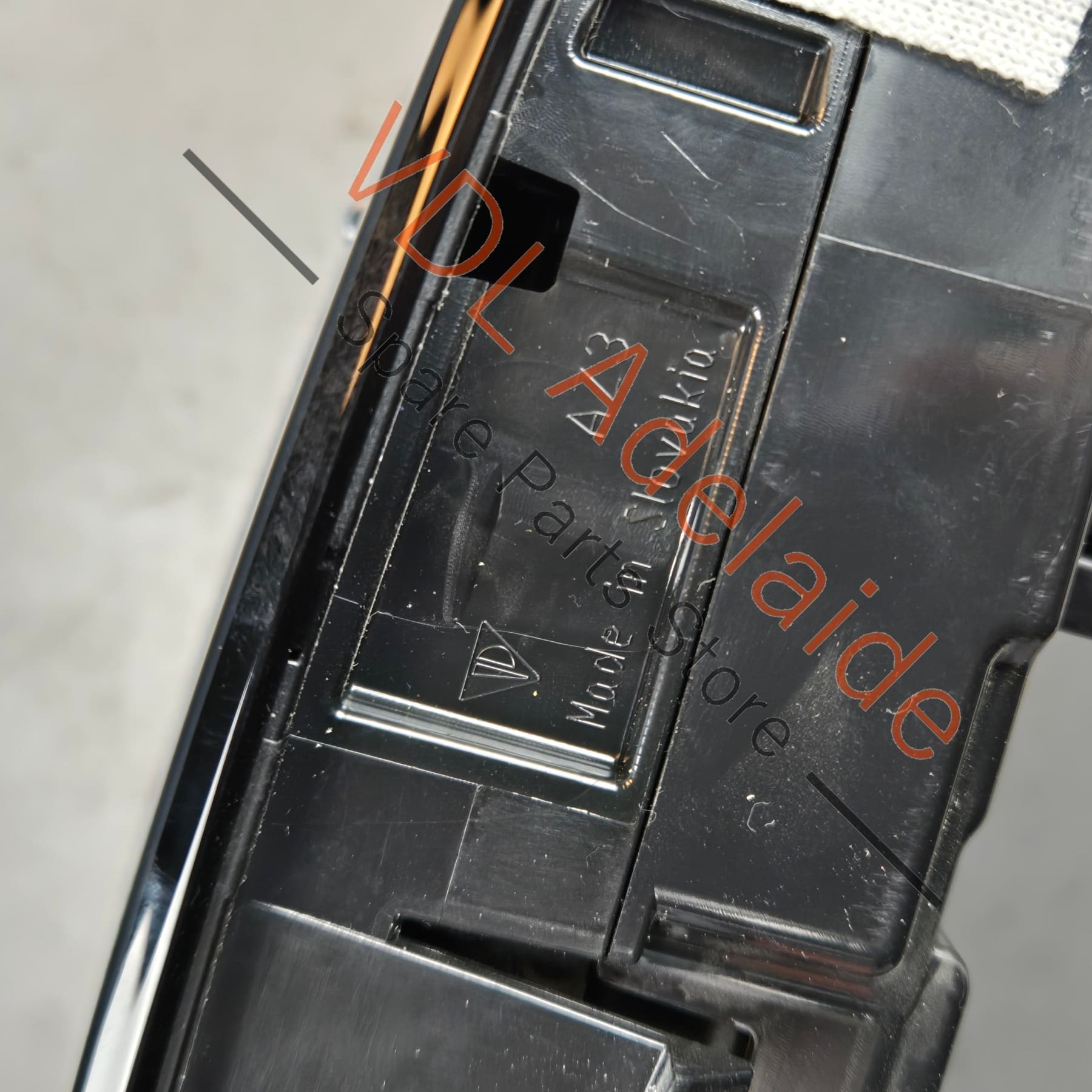 971959551ED 971959551LHHTO    Porsche Panamera 971 Overhead Dome Light Sun Roof Switch Panel 971959551ED 971959551LH