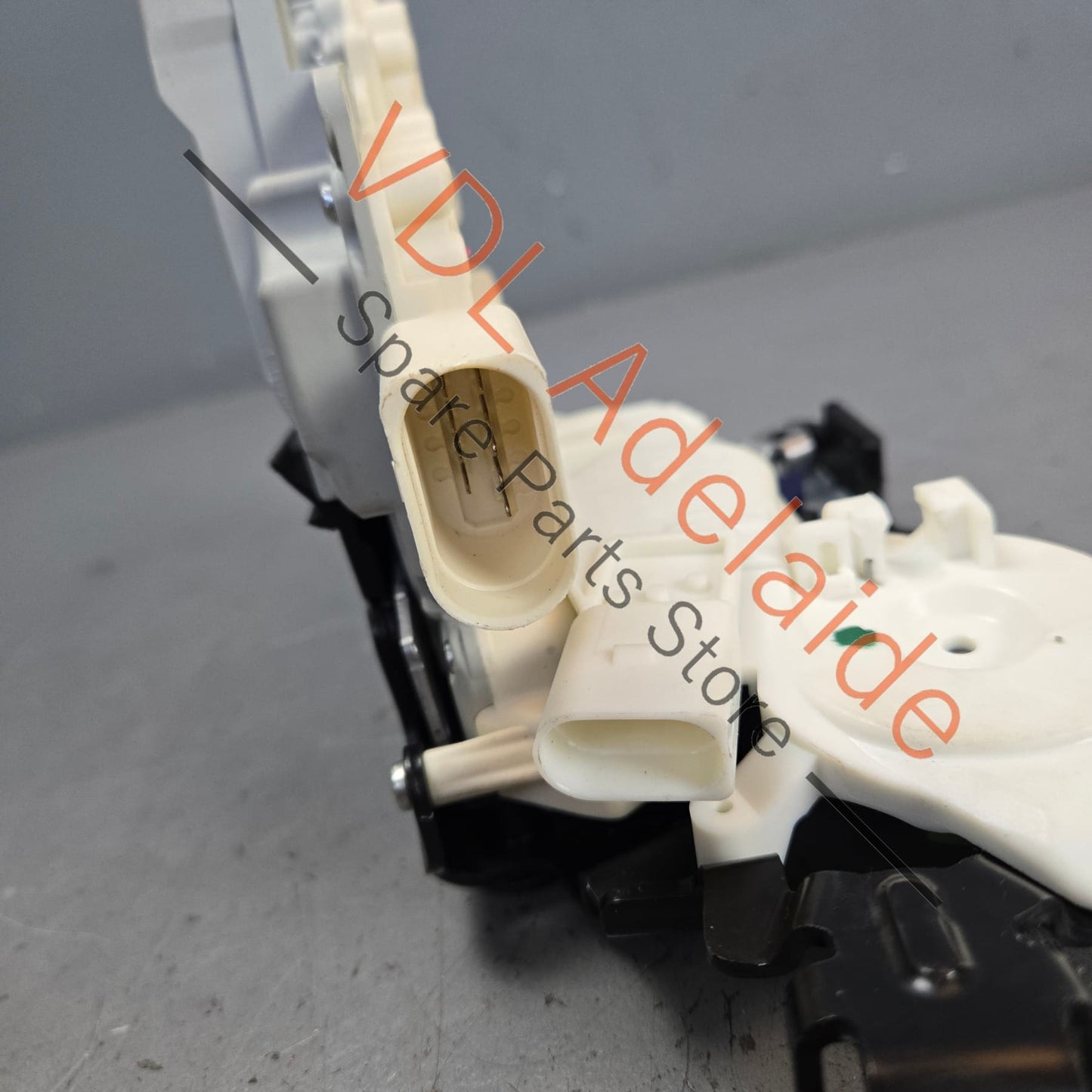 971839015B 971839015E    Porsche Panamera 971 2016-2023 Rear Left Passenger Side Door Lock Mechanism 971839015B 971839015E