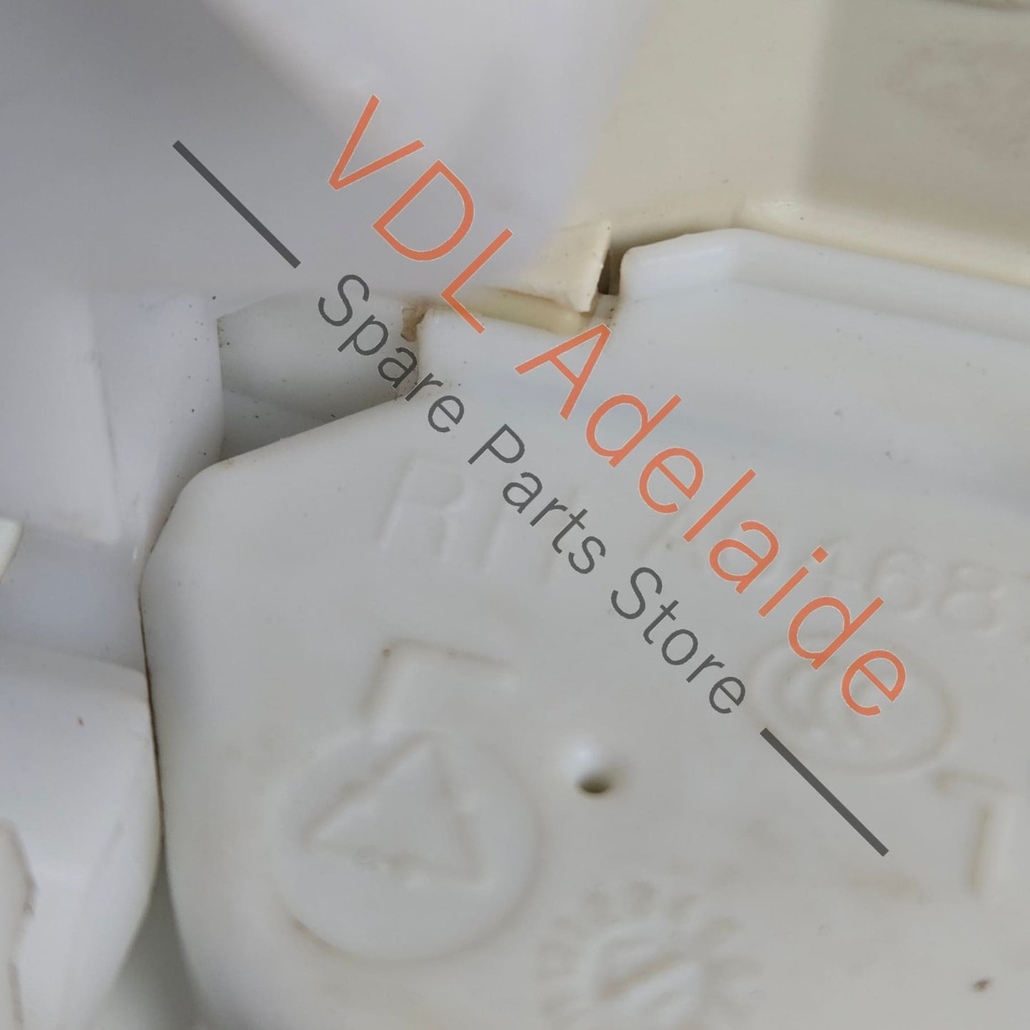 971837016D     Porsche Panamera 971 Front Right Driver Side Door Lock Mechanism 971837016D