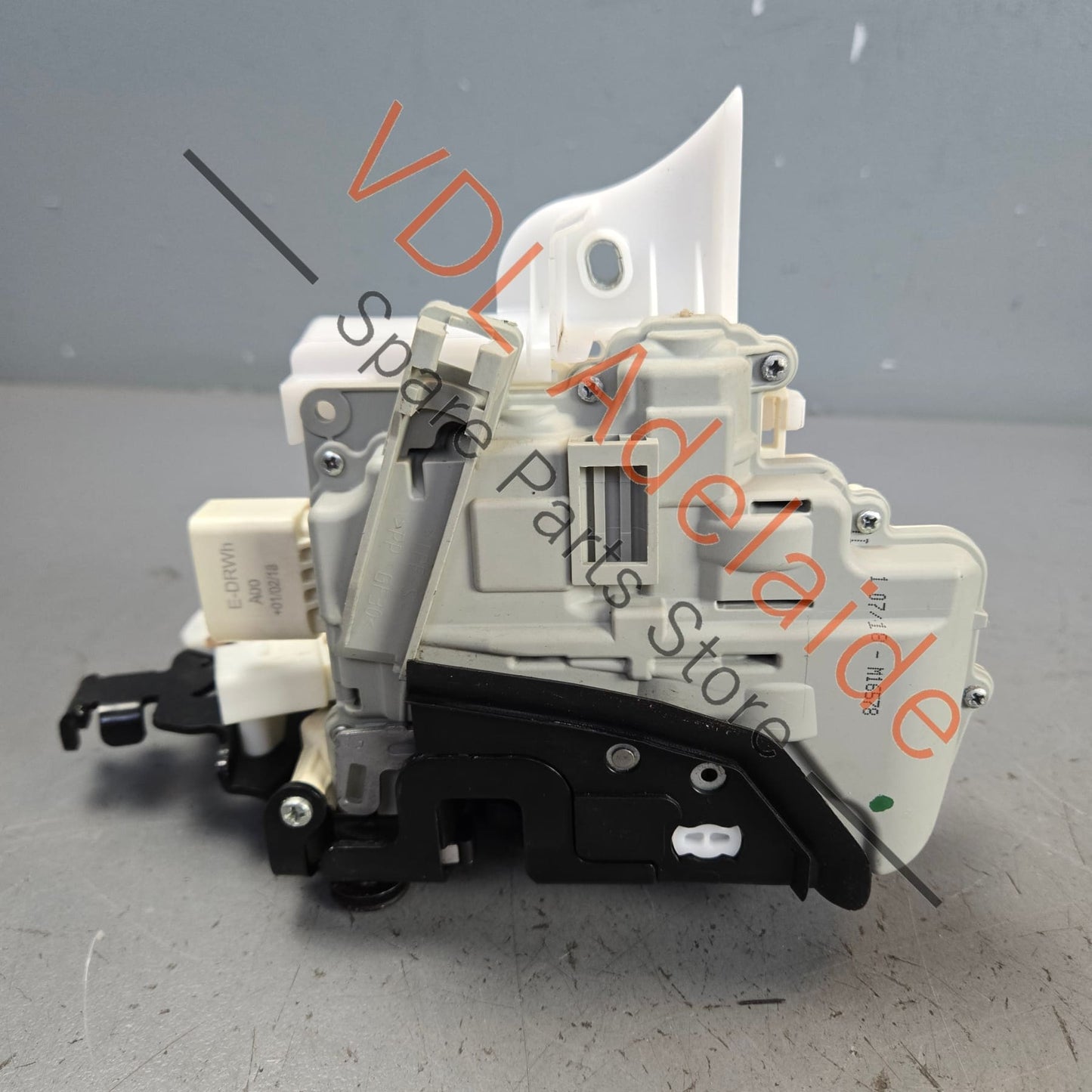 971837016D     Porsche Panamera 971 Front Right Driver Side Door Lock Mechanism 971837016D