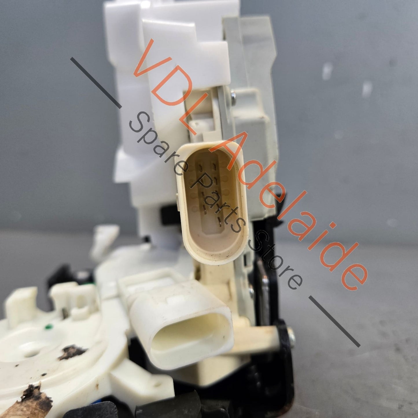 971837016D     Porsche Panamera 971 Front Right Driver Side Door Lock Mechanism 971837016D