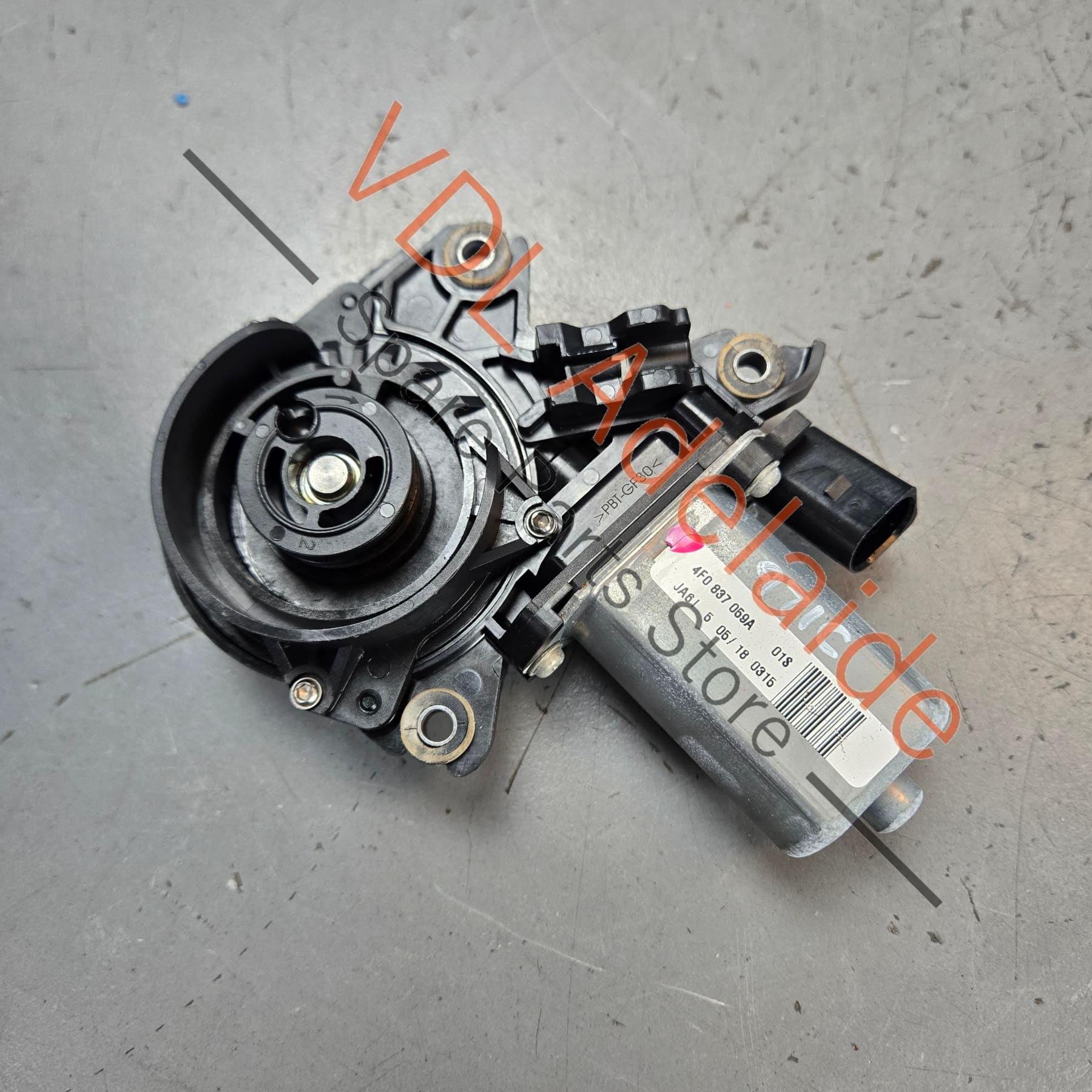 4F0837059     Porsche Panamera 971 Right Side RHS Door Closing Motor Drive Unit 4F0837059A 9A7837060