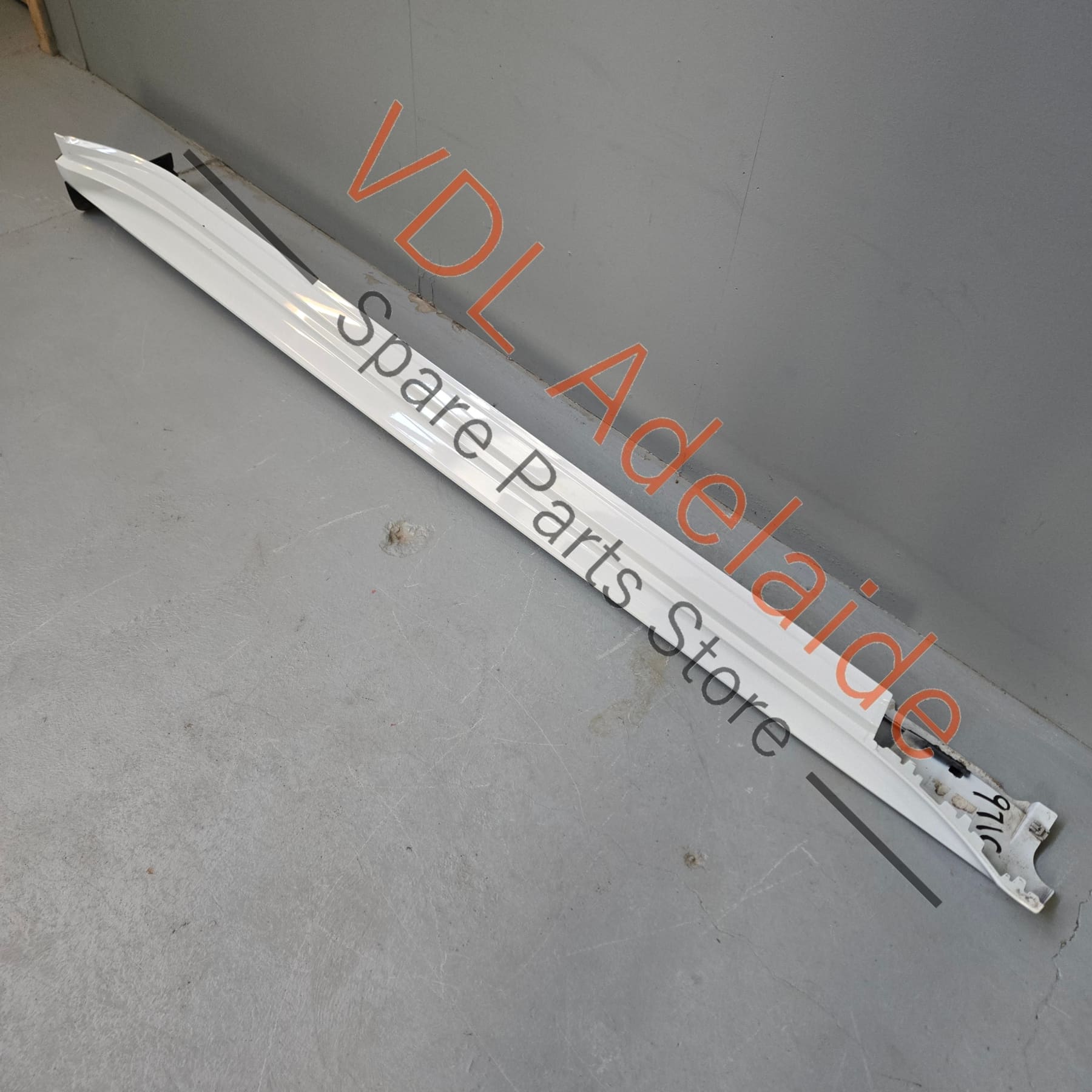 971854884B    Porsche Panamera 971 Right RHS Side Skirt Rocker Panel Moulding 971854884B