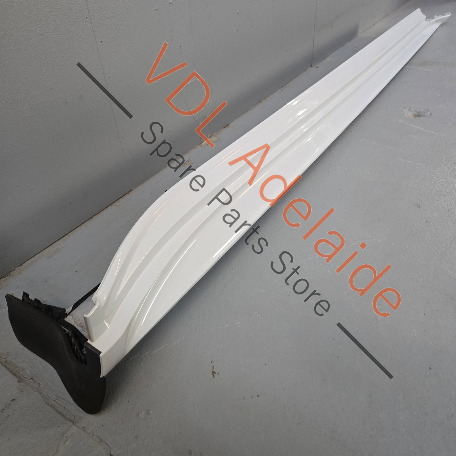 971854884B    Porsche Panamera 971 Right RHS Side Skirt Rocker Panel Moulding 971854884B