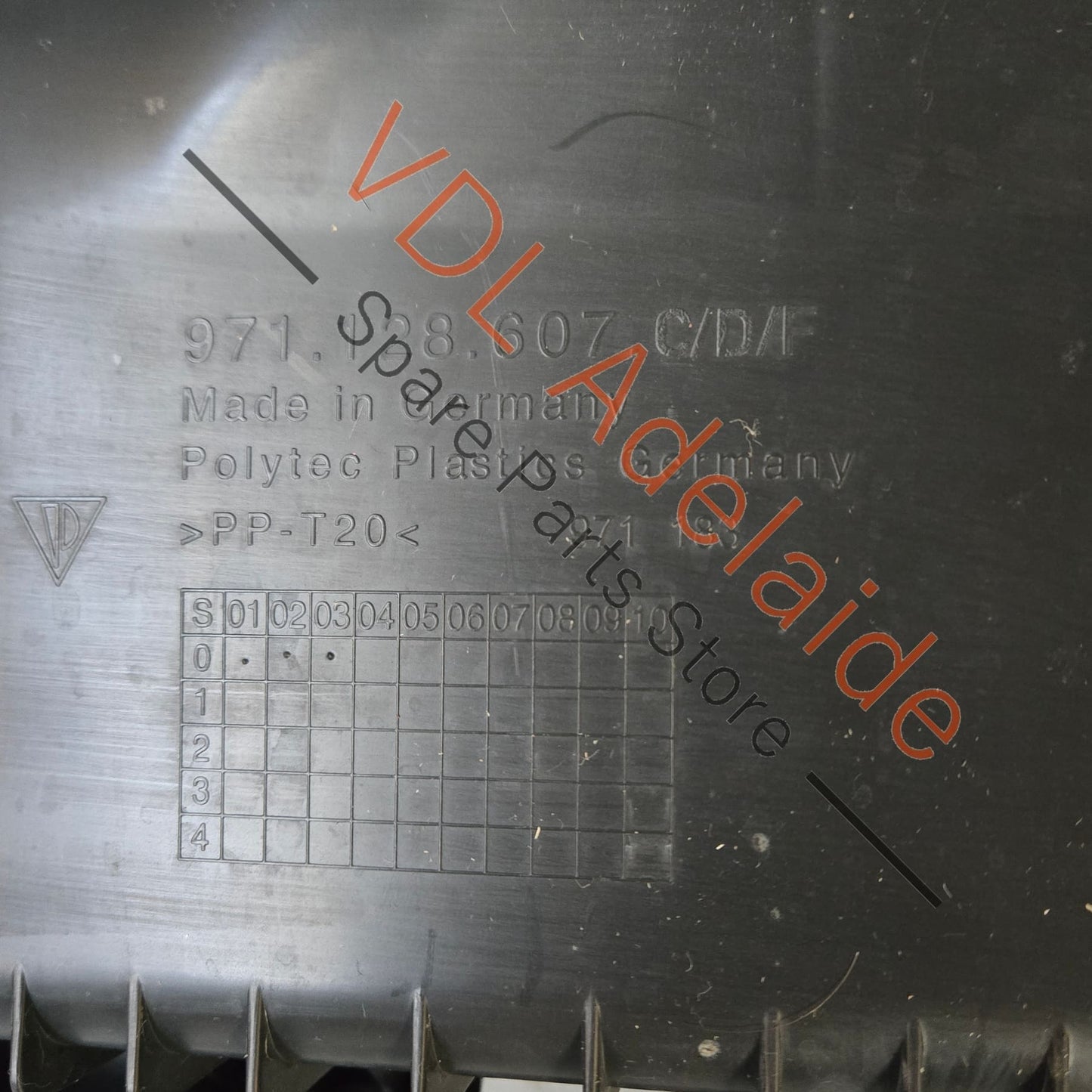 971128607D 971128607J   Porsche Panamera 971 V6 V8 Air Filter Housing Assembly 971128607B 971128607J