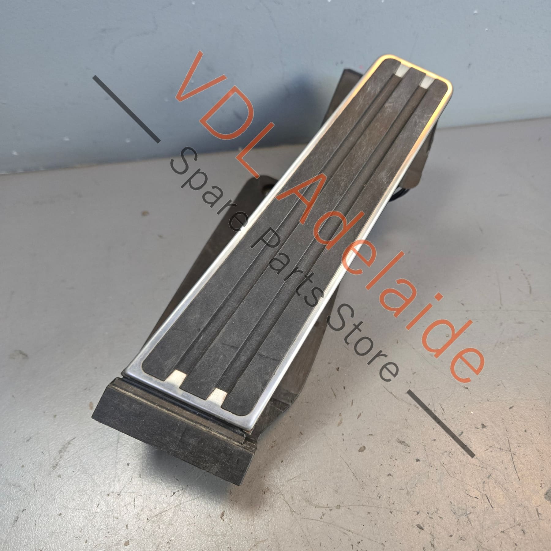 971723507A 971723507D   Porsche Panamera 971 Throttle Pedal 9711723507A