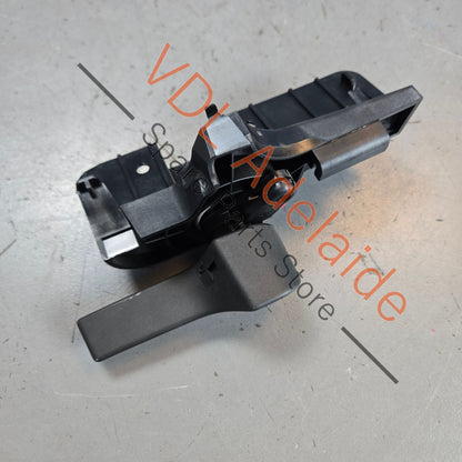 971823633A 971823533A   Porsche Panamera Bonnet Lid Lock Handle 971823633A 971823533A