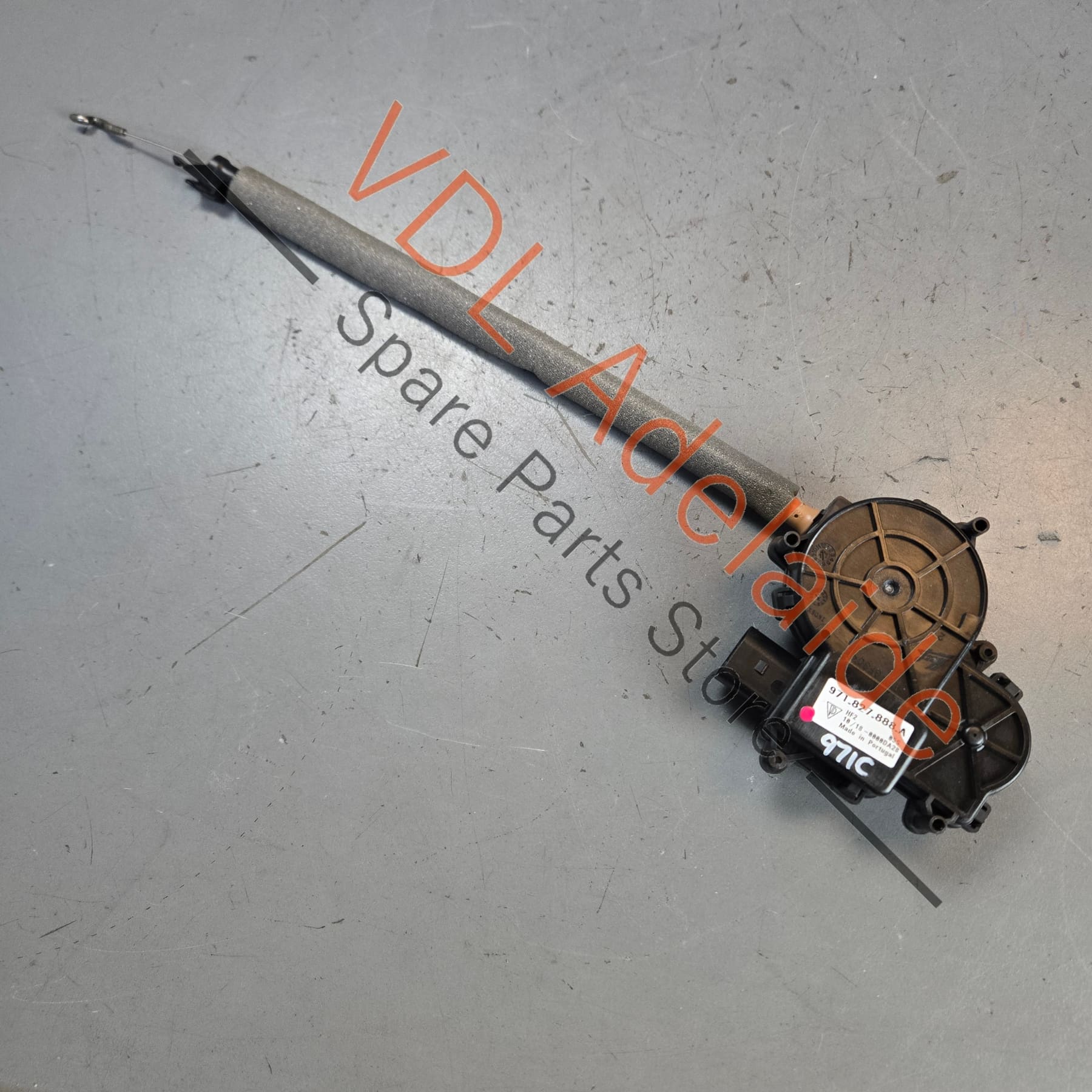 971827888A    Porsche Taycan Panamera 971 Trunk Boot Power Latching Motor 971827888A