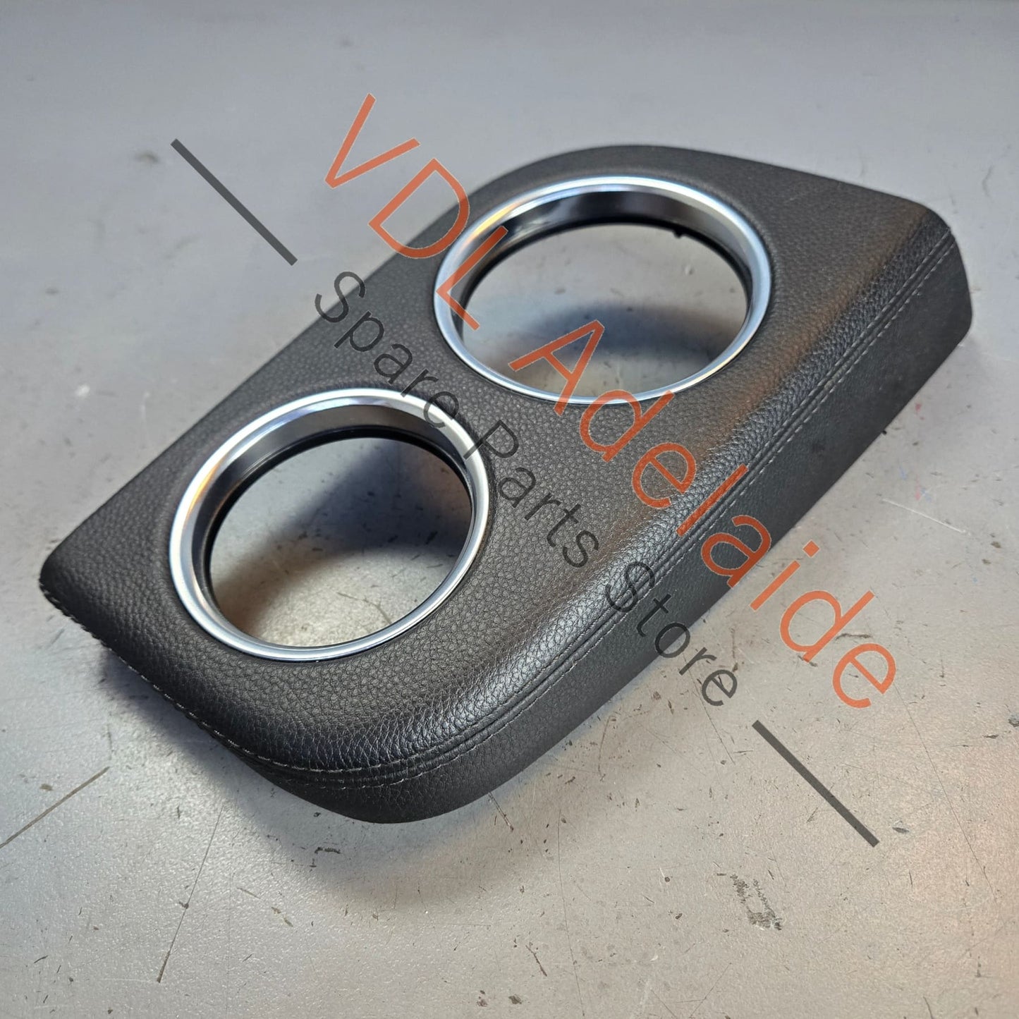 971863488C    Porsche Panamera Leather Centre Console Armrest Arm Rest Drinks Cover Trim 971863488C 21U