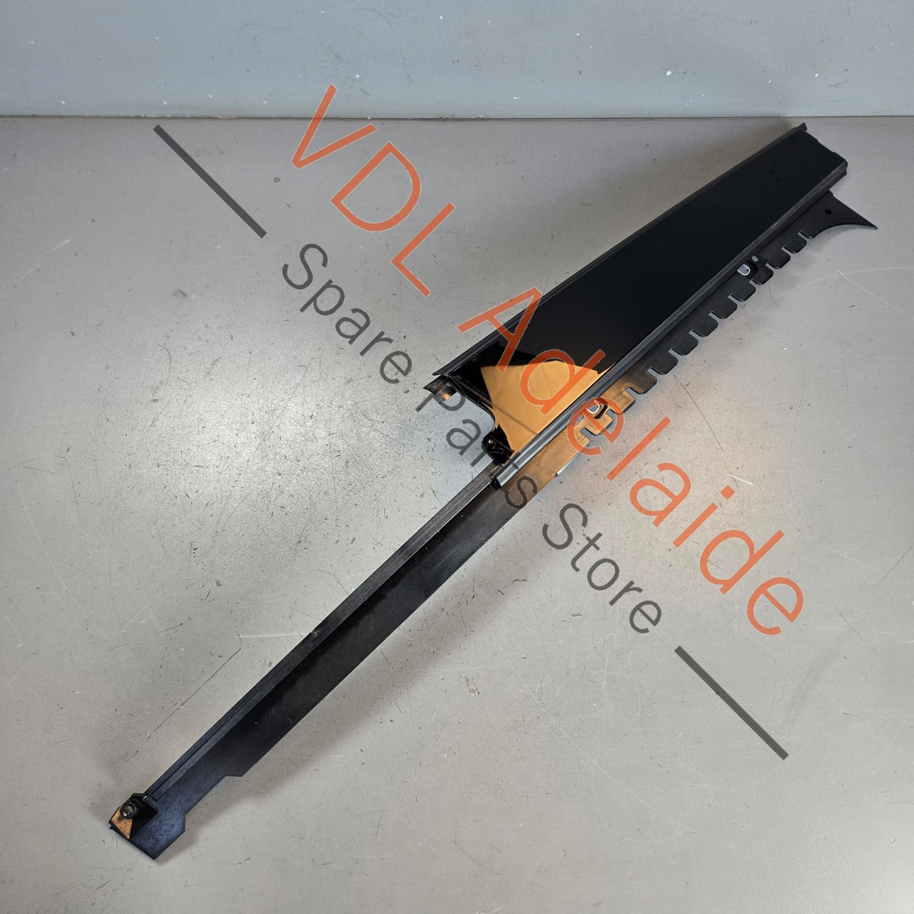 971853289    Porsche Panamera 971 Left Rear Door Exterior B Pillar Trim Gloss Black 971853289