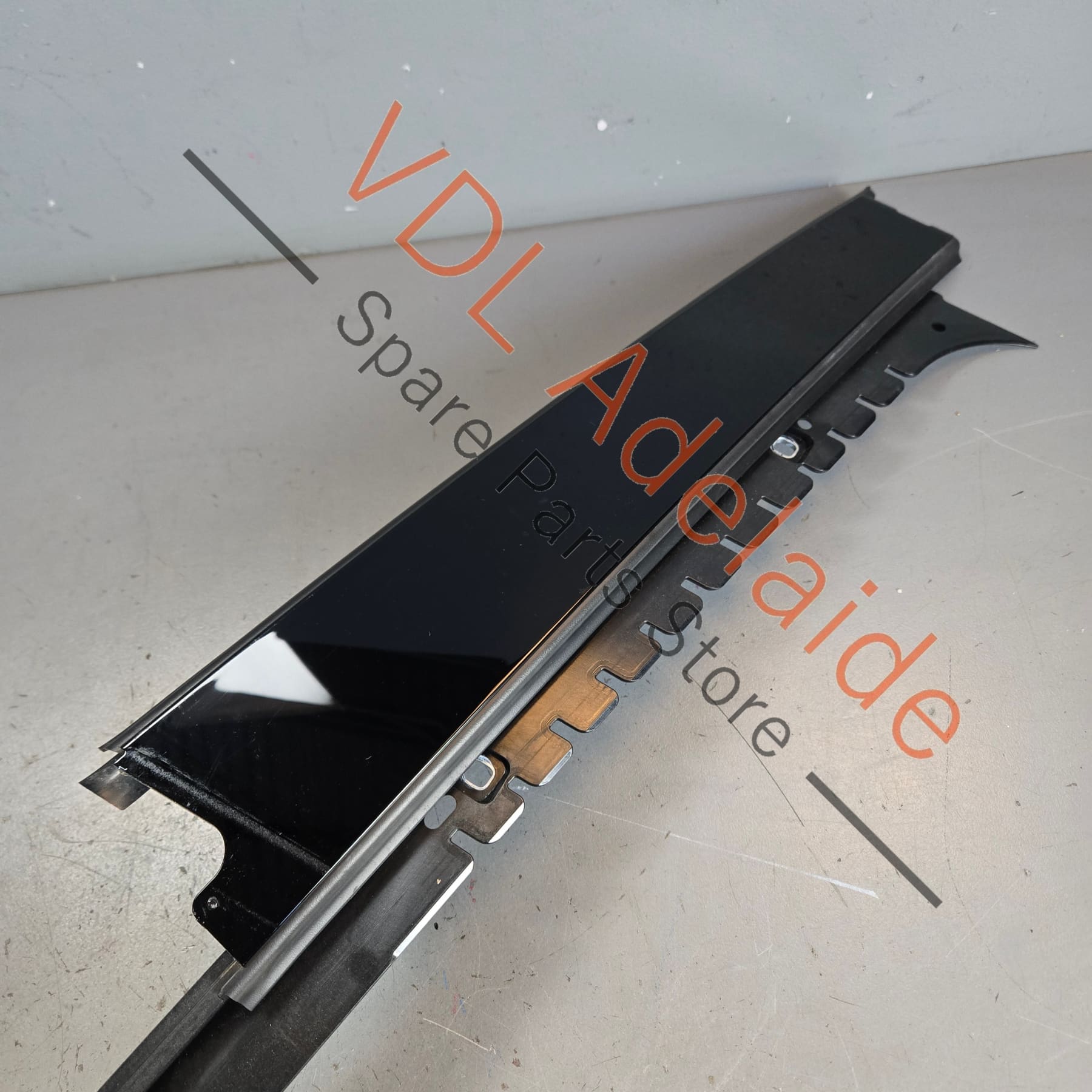 971853289    Porsche Panamera 971 Left Rear Door Exterior B Pillar Trim Gloss Black 971853289