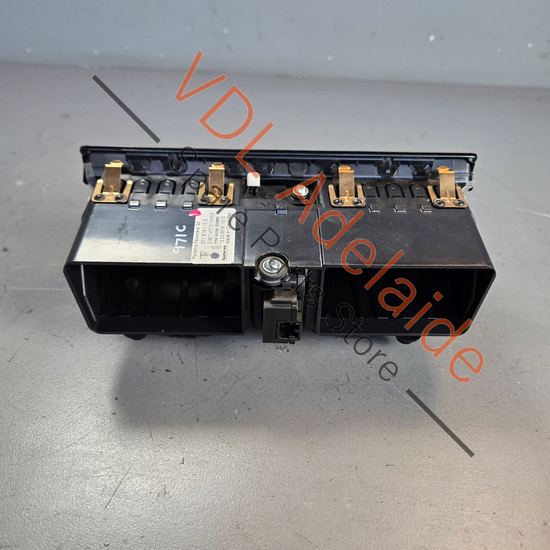 971819110E 971819110FOV3   Porsche Panamera Gloss Black Front Dash Air Conditioning Vent 971819110F OV3