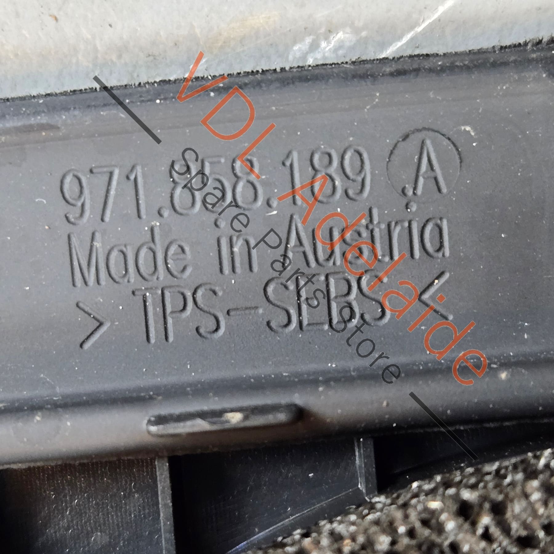 971858122E5Q0 971858122E   Porsche Panamera 971 Sport Chrono Centre Dashboard Clock Trim 971858122E 5Q0