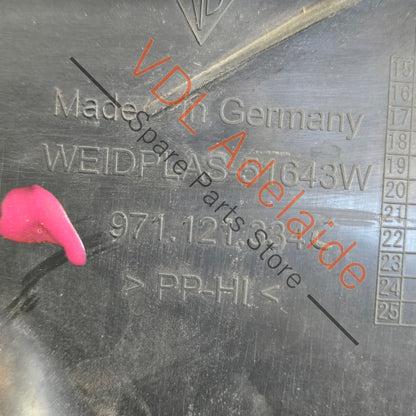 971121334C    Porsche Panamera 971 Right Side Air Guide for Intercooler 971121334C