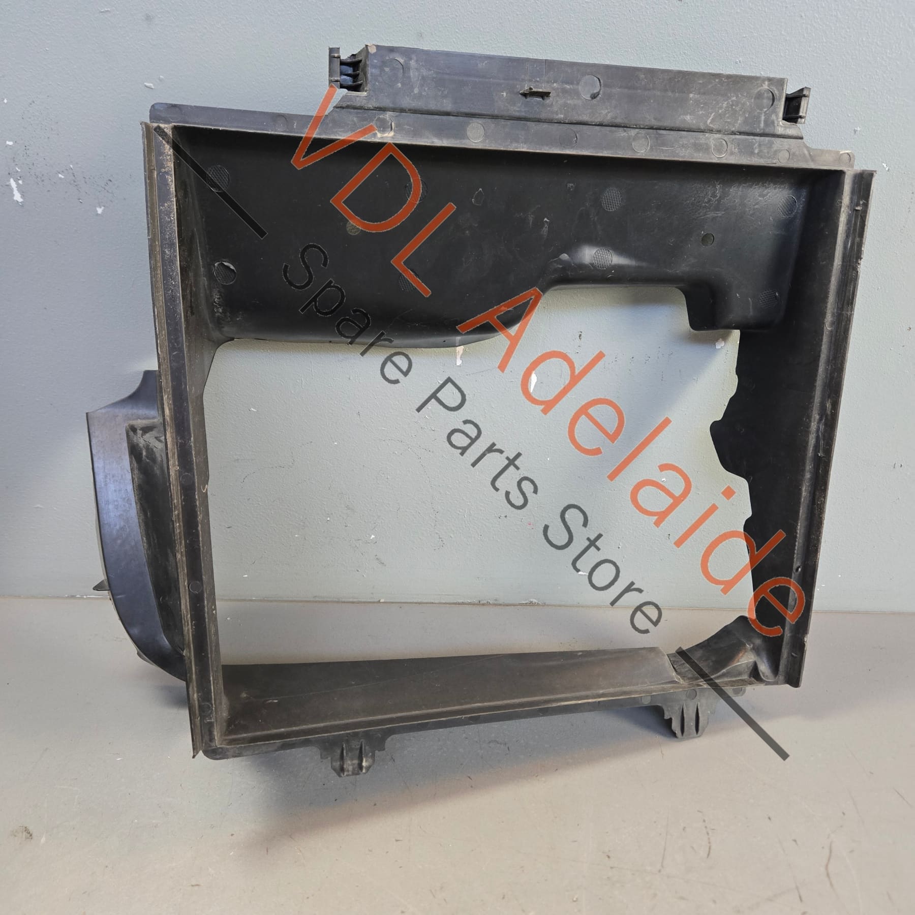 971121334C    Porsche Panamera 971 Right Side Air Guide for Intercooler 971121334C