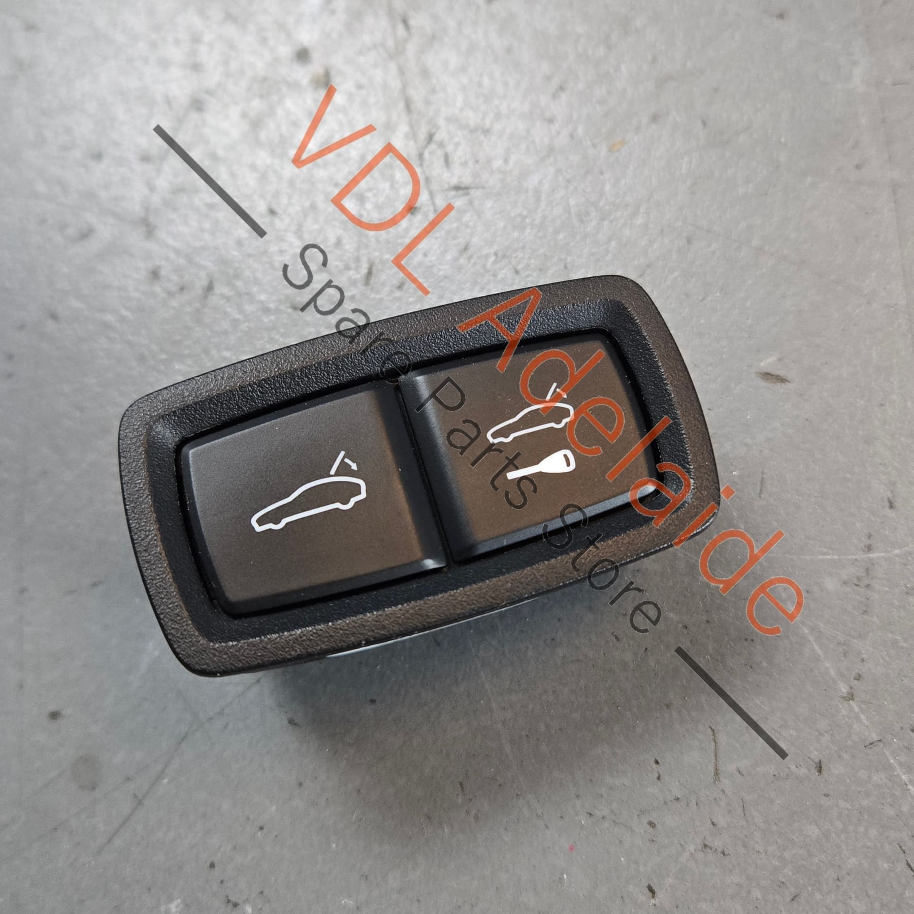 971959832C6N3 971959832C   Porsche Panamera Tailgate Trunk Boot Switch 971959832C 6N3