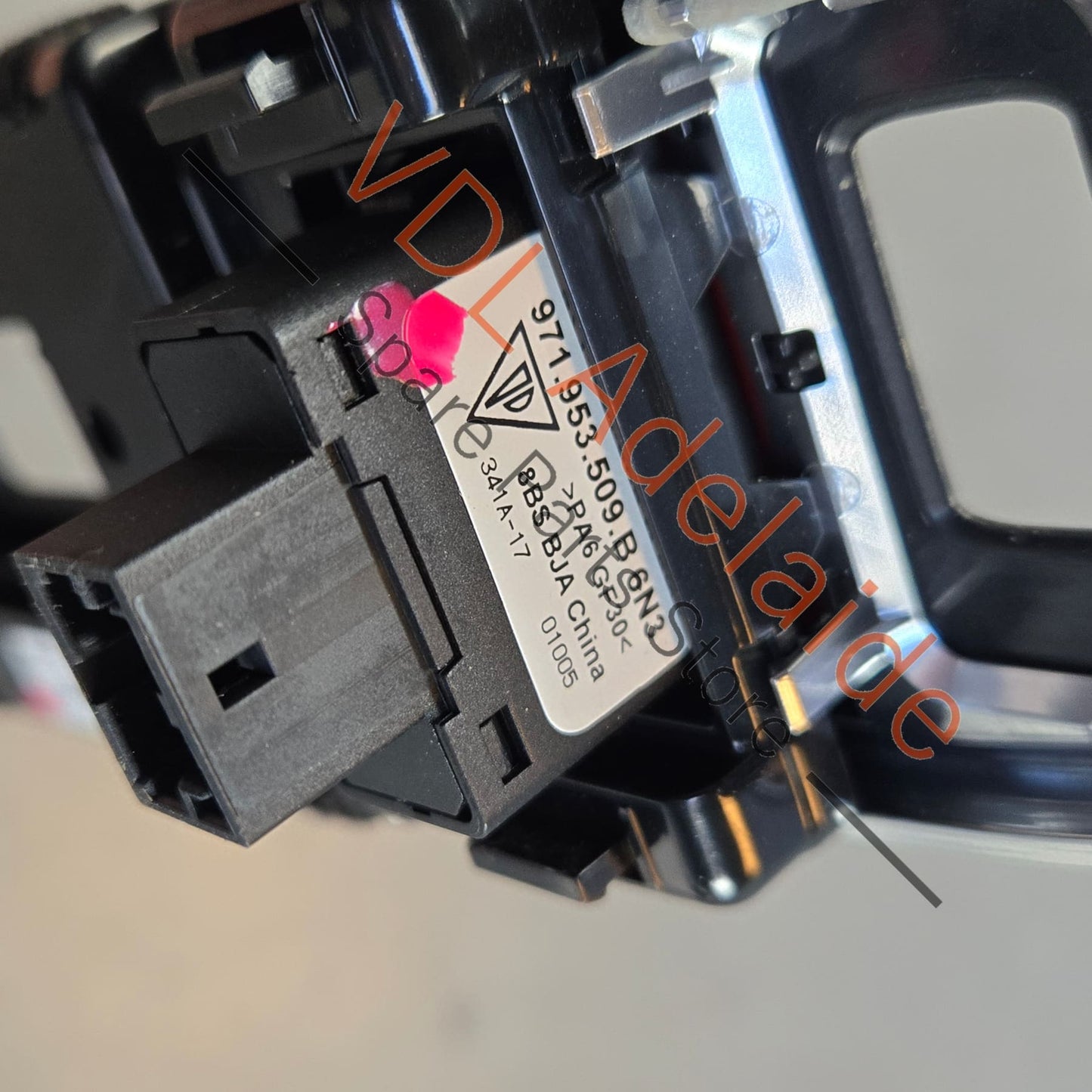 971858401C   Porsche Panamera 971 2017-2020 PDK Gear Shifter Surround Trim 971858401C G0B