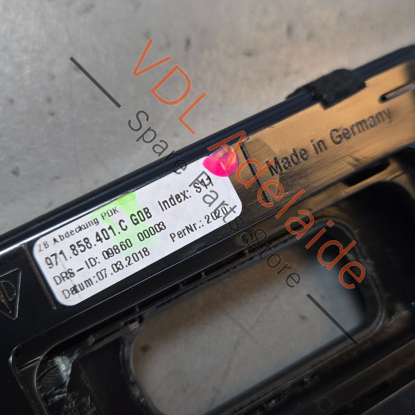 971858401C   Porsche Panamera 971 2017-2020 PDK Gear Shifter Surround Trim 971858401C G0B