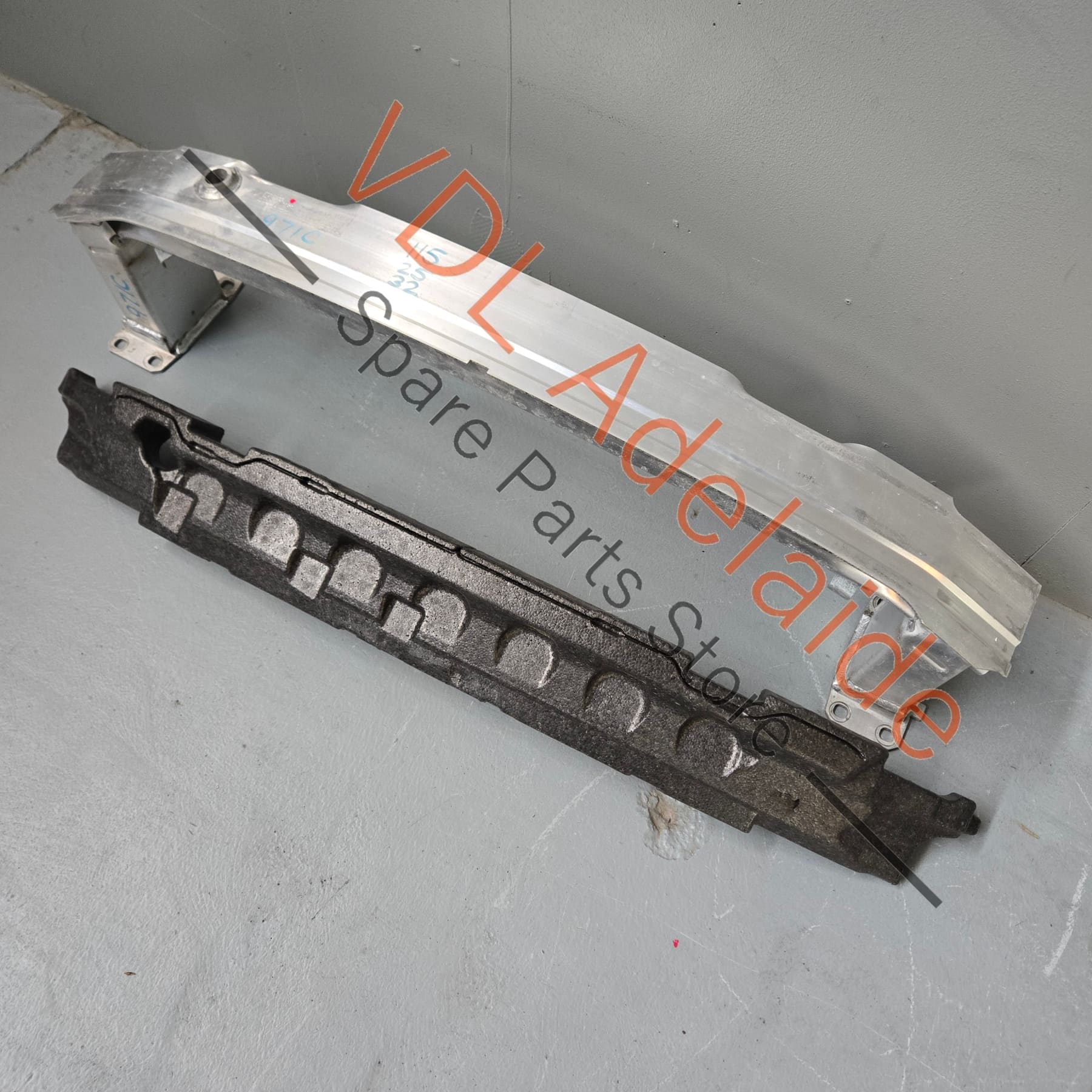 PAE805241A   Porsche Panamera 971 Front Bumper Carrier Reo Bar PAE805241A