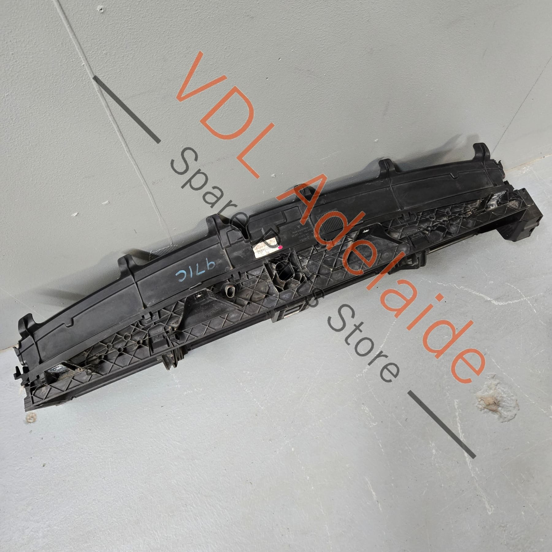 95B965501AA 971121257BOK1 95B965501H Porsche Panamera Radiator Vent Flap with Servomotor 95B965501AA 971121257B