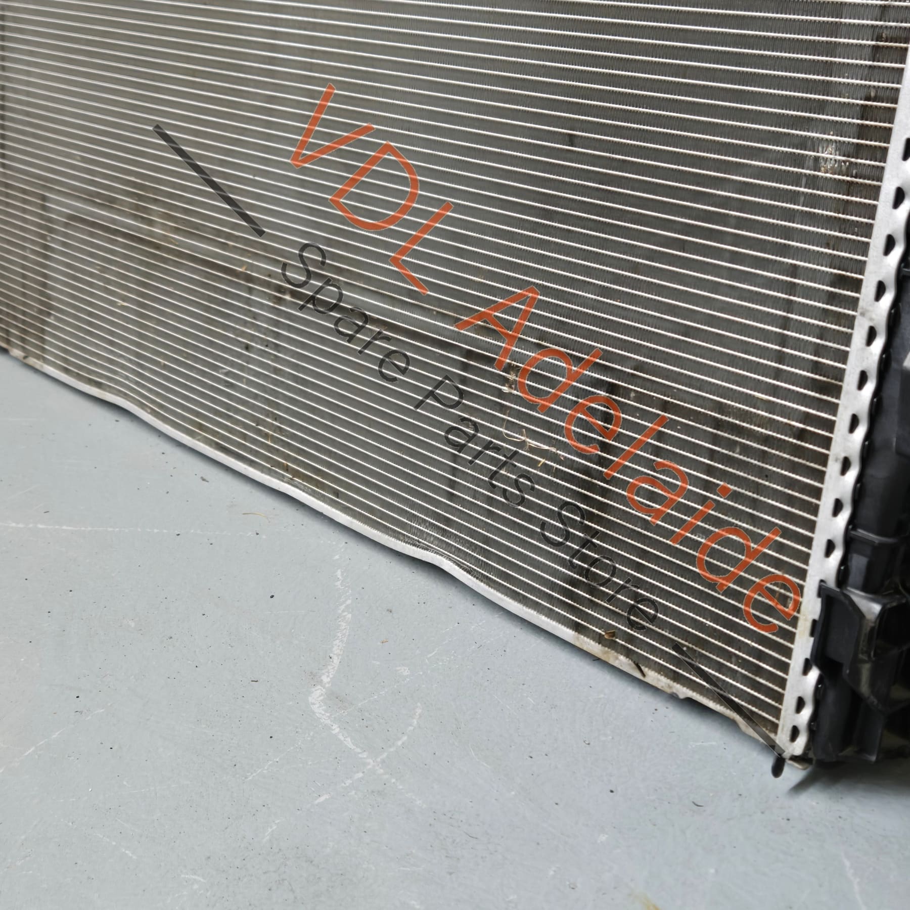 PAE121253 9A712125300  Genuine Porsche Panamera 971 Radiator PAE121253
