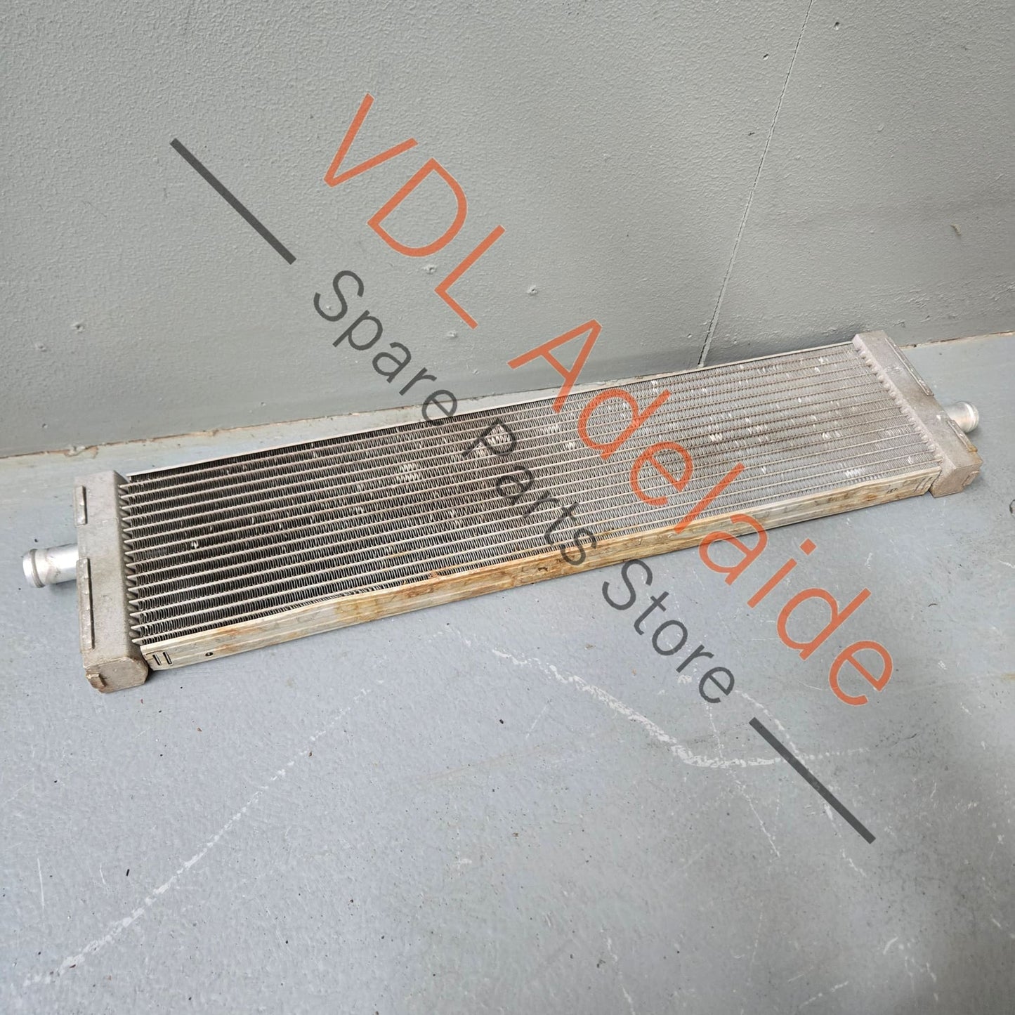 95810621210 7P0121212A  Porsche Additional Radiator for Hybrid 95810621210 7P0121212A