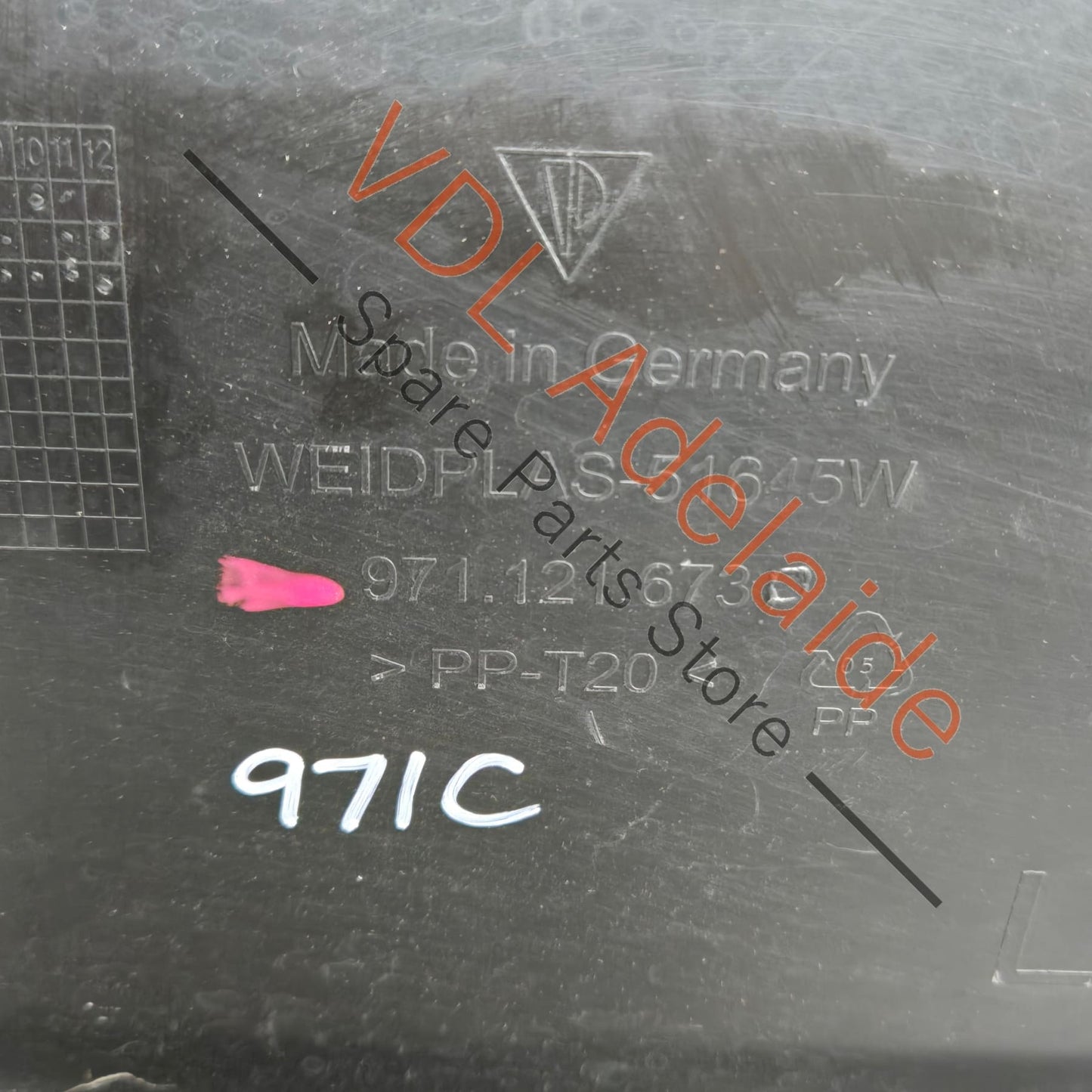 971121673   Porsche Panamera 971 Front Left Intercooler Radiator Air Guide Rear 971121673