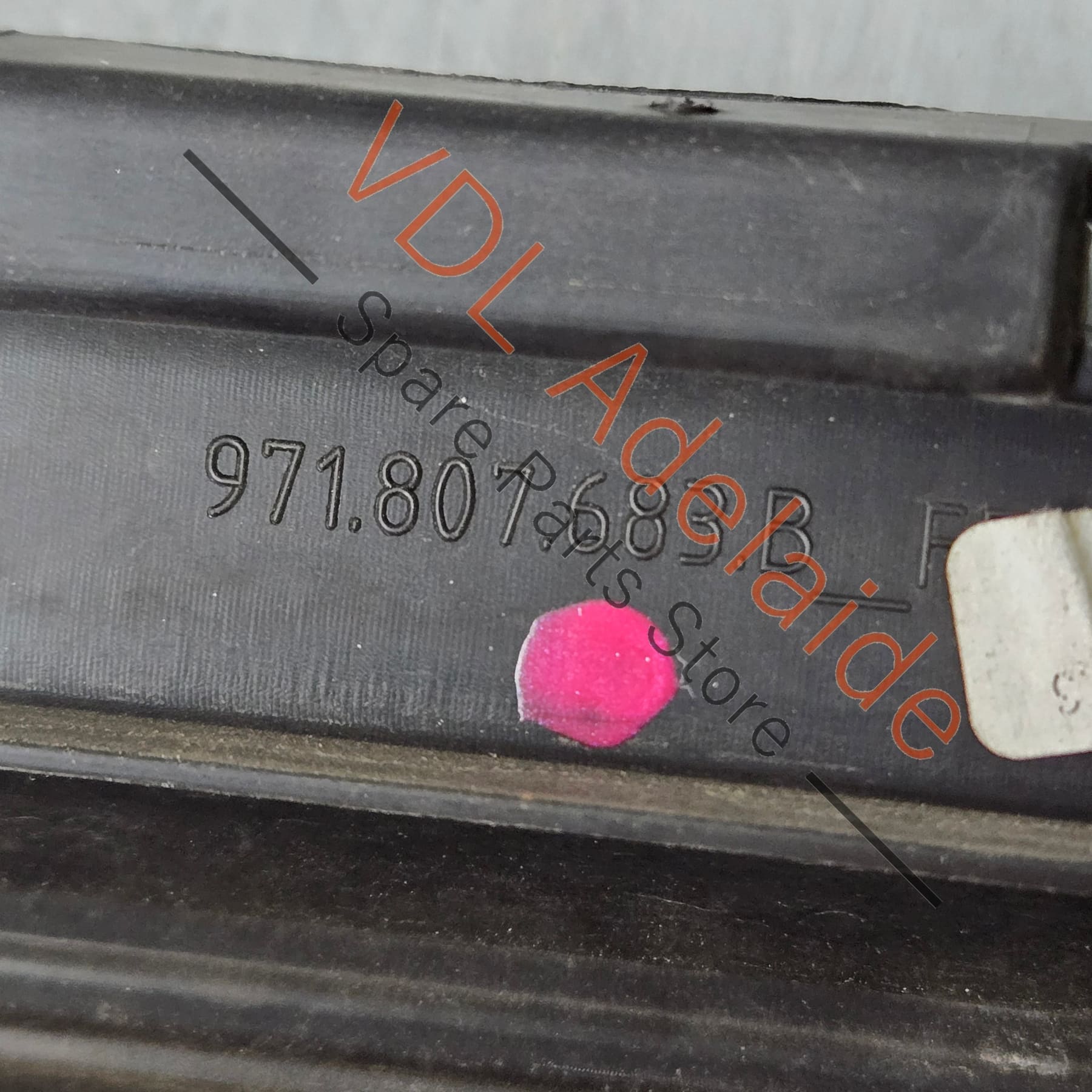 971807683B 971807683BOK1  Porsche Panamera Front Bumper Middle Radiator Grille 971807683B OK1 Matt Black