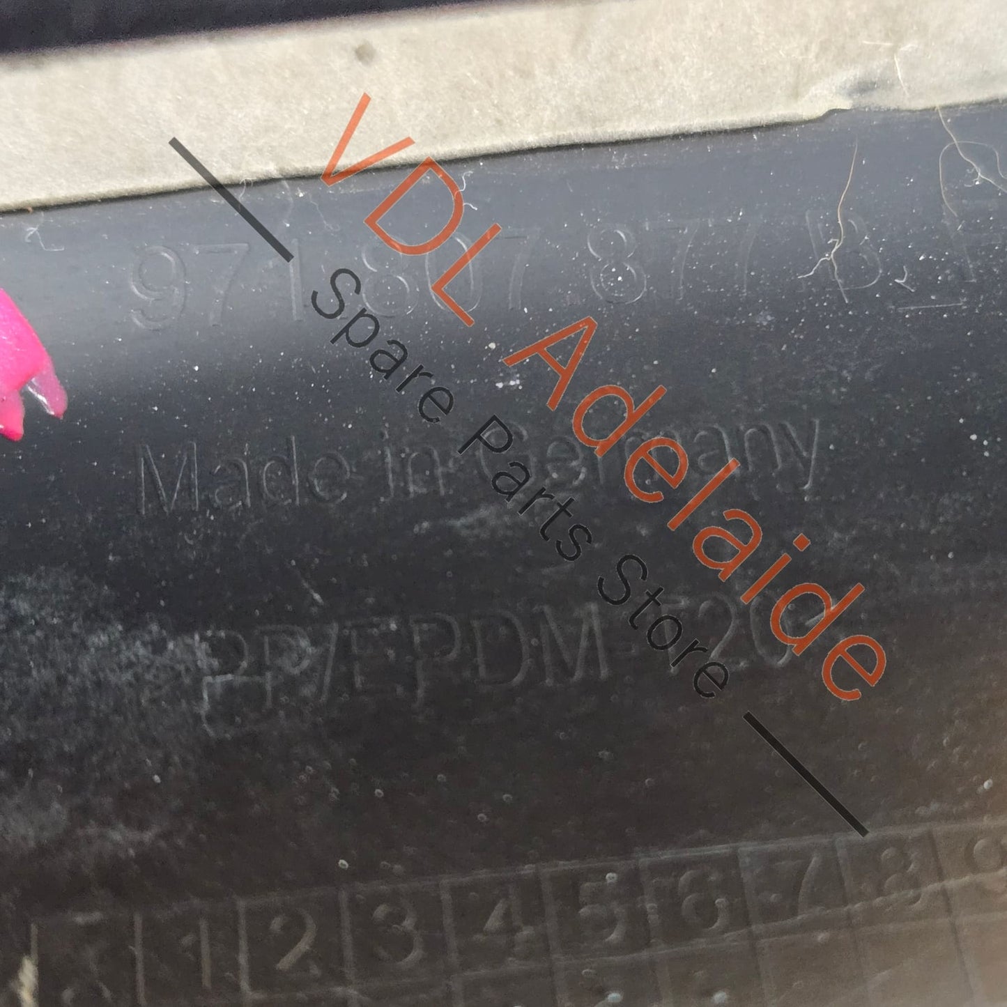 971807877BOK1 971807833OK1  Porsche Panamera Left Bumper Grille for Radar 971807877B OK1 & 971807833 OK1