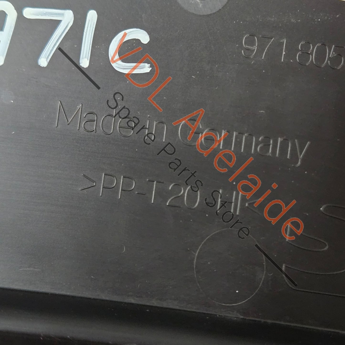 971805806HOK1 971805806  Porsche Panamera 971 Front Bumper Engine Radiator Cover Panel Trim 971805806H OK1