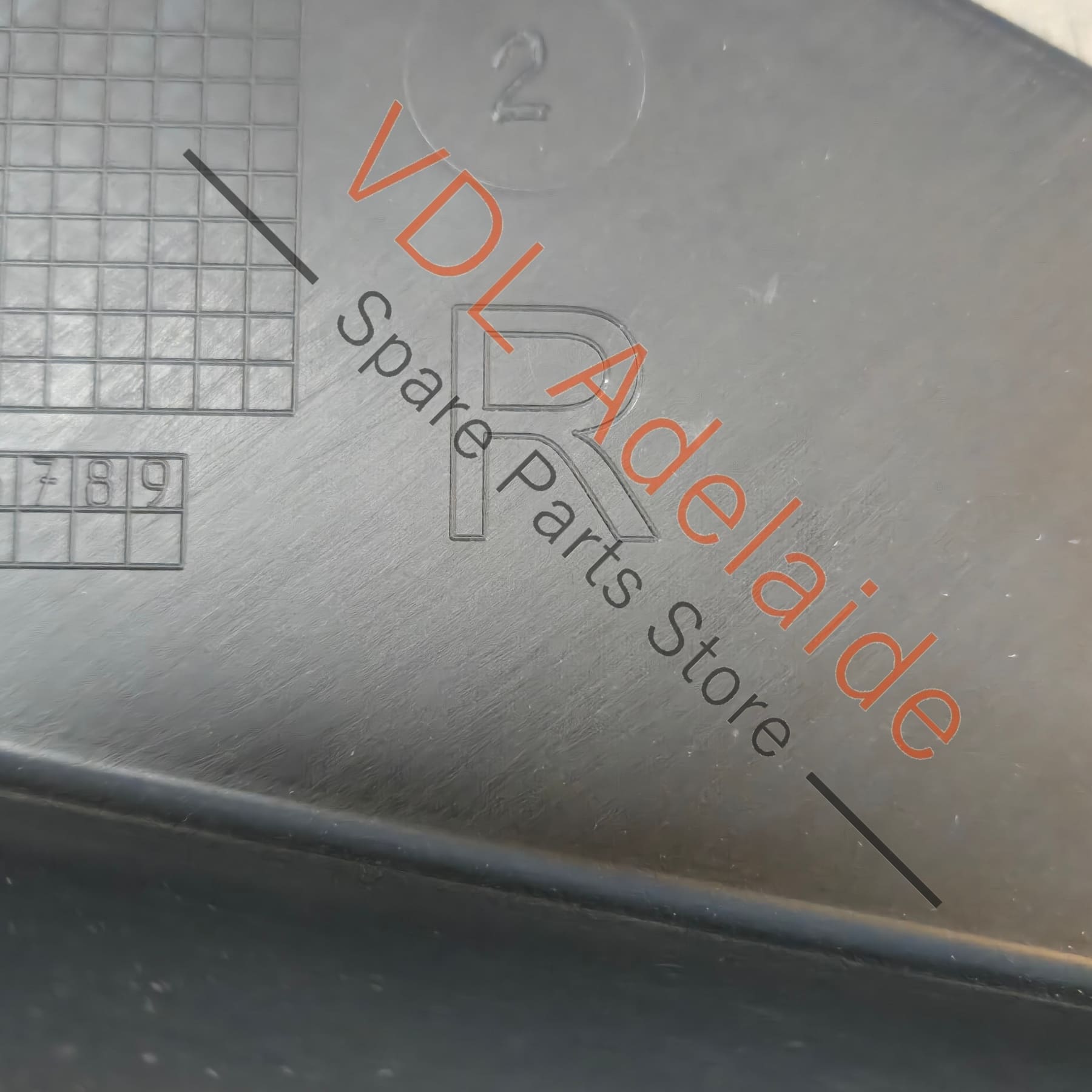 971805284   Porsche Panamera 971 Engine Bay Trim Top Right 971805284