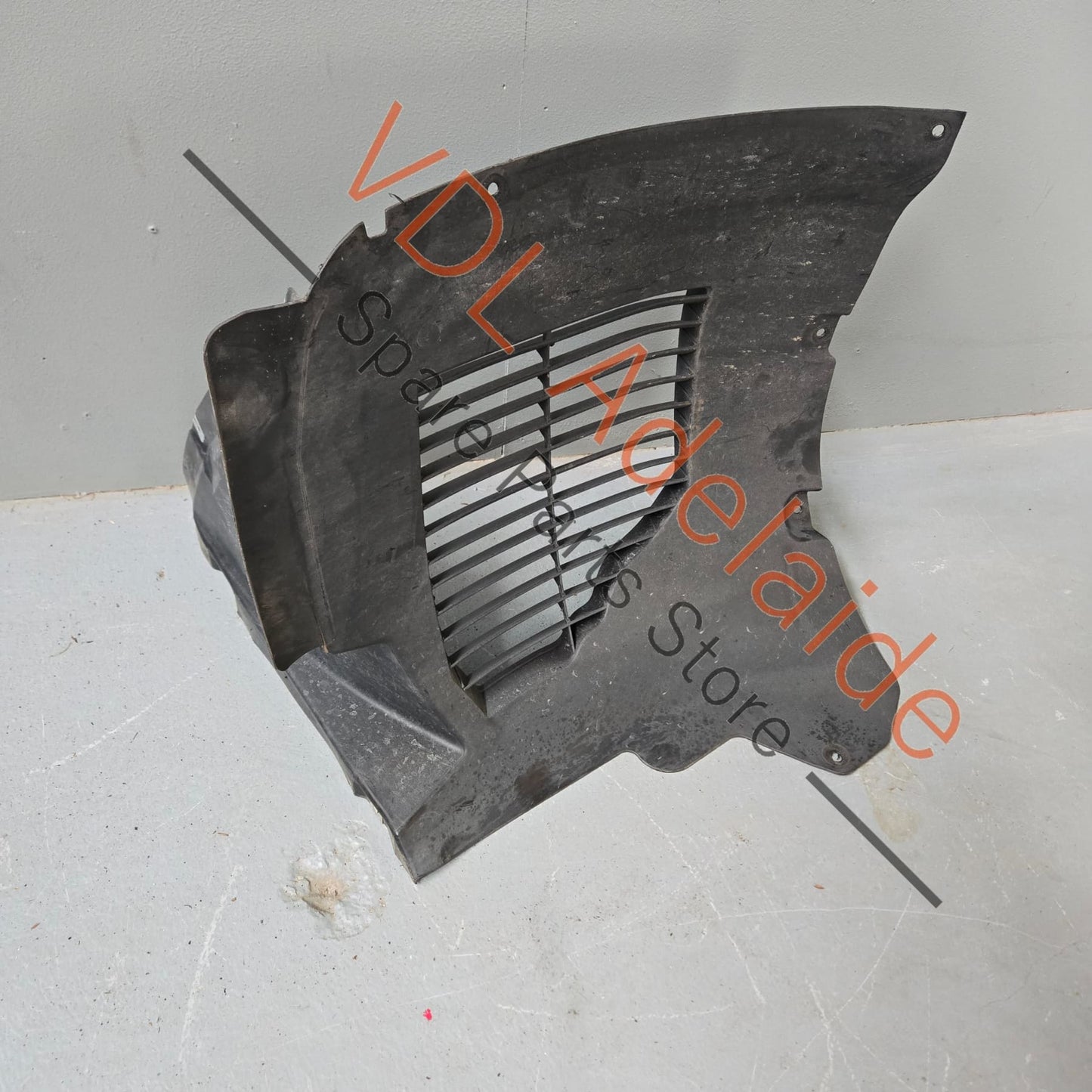 971809957A 971809957C  Porsche Panamera 971 Front Left Wheel Housing Arch Liner 971809957C