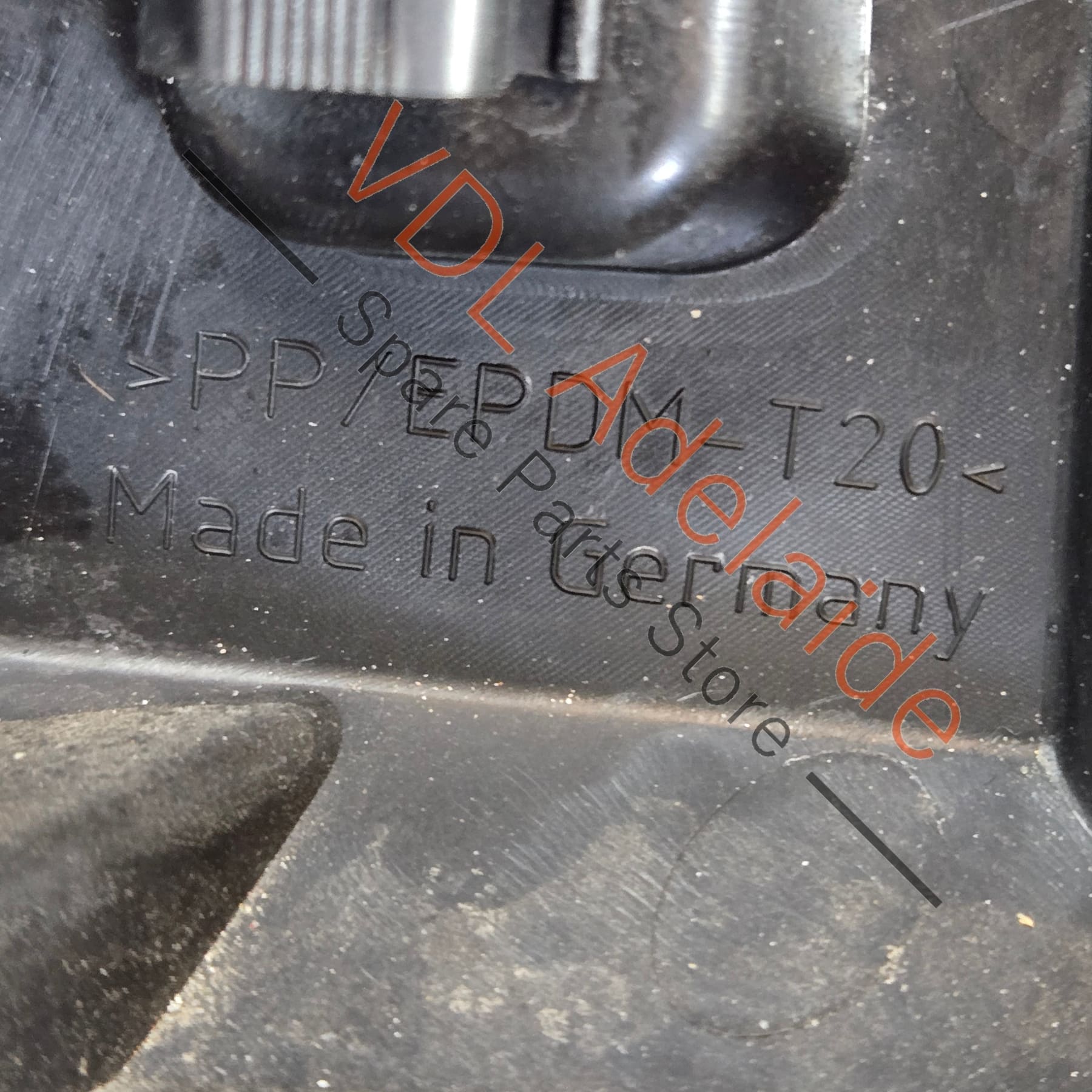 971807681   Porsche Panamera 971 Front Bumper Left side Bracket for Grille 971807681