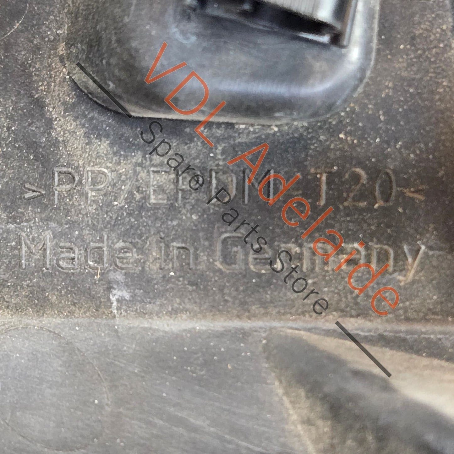 971807682   Porsche Panamera 971 Front Bumper Right Side Bracket for Grille 971807682