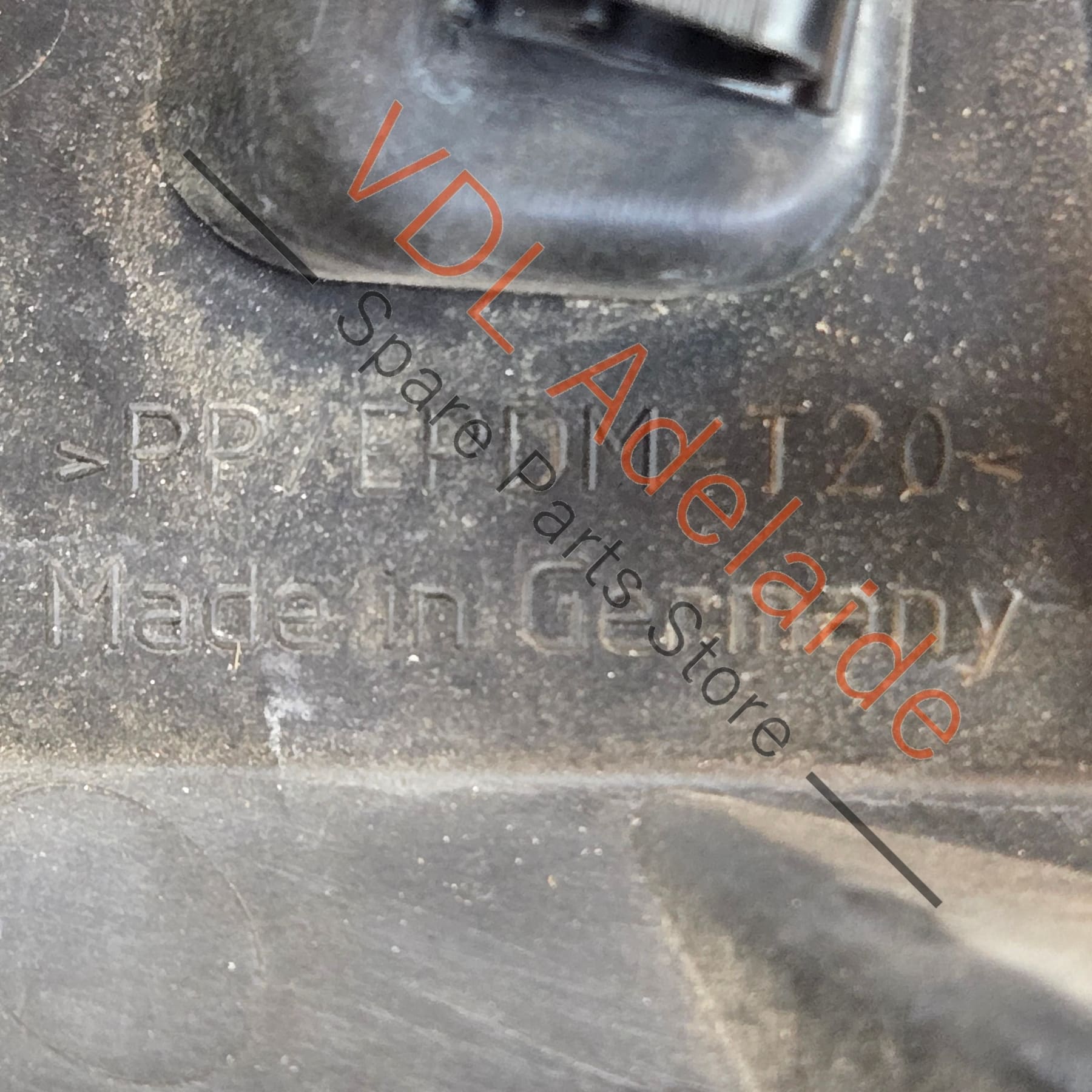 971807682   Porsche Panamera 971 Front Bumper Right Side Bracket for Grille 971807682