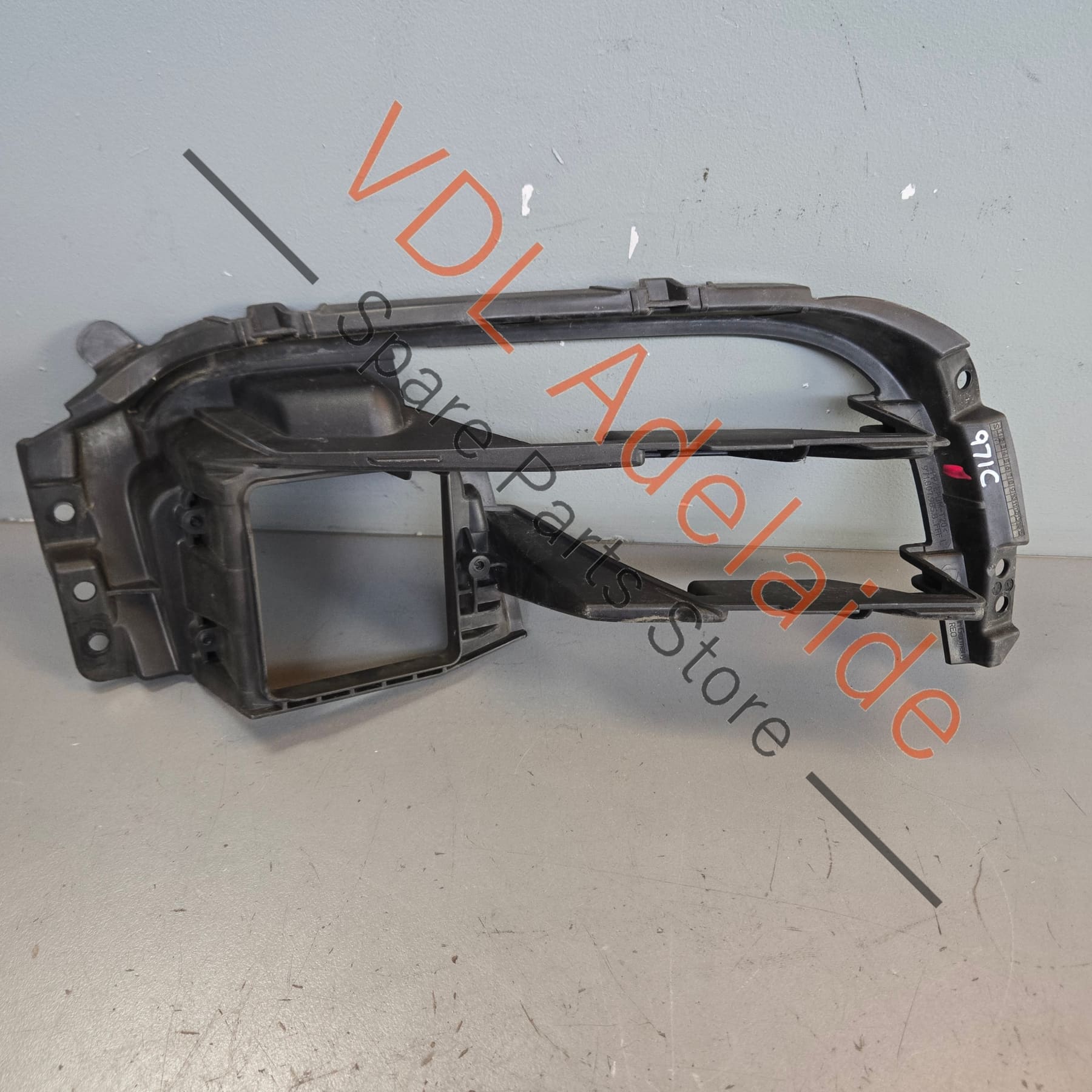 971807985B   Porsche Panamera 971 Front Left Bumper Radar Bracket Trim 971807985B