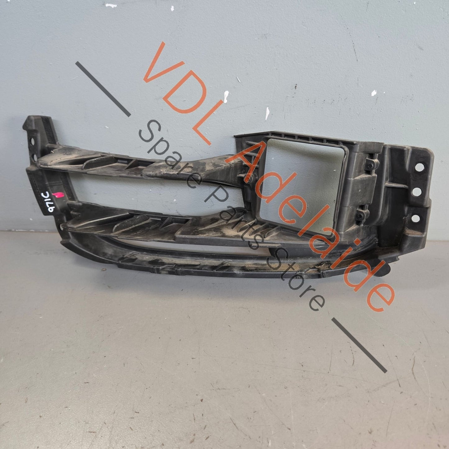 971807985B   Porsche Panamera 971 Front Left Bumper Radar Bracket Trim 971807985B