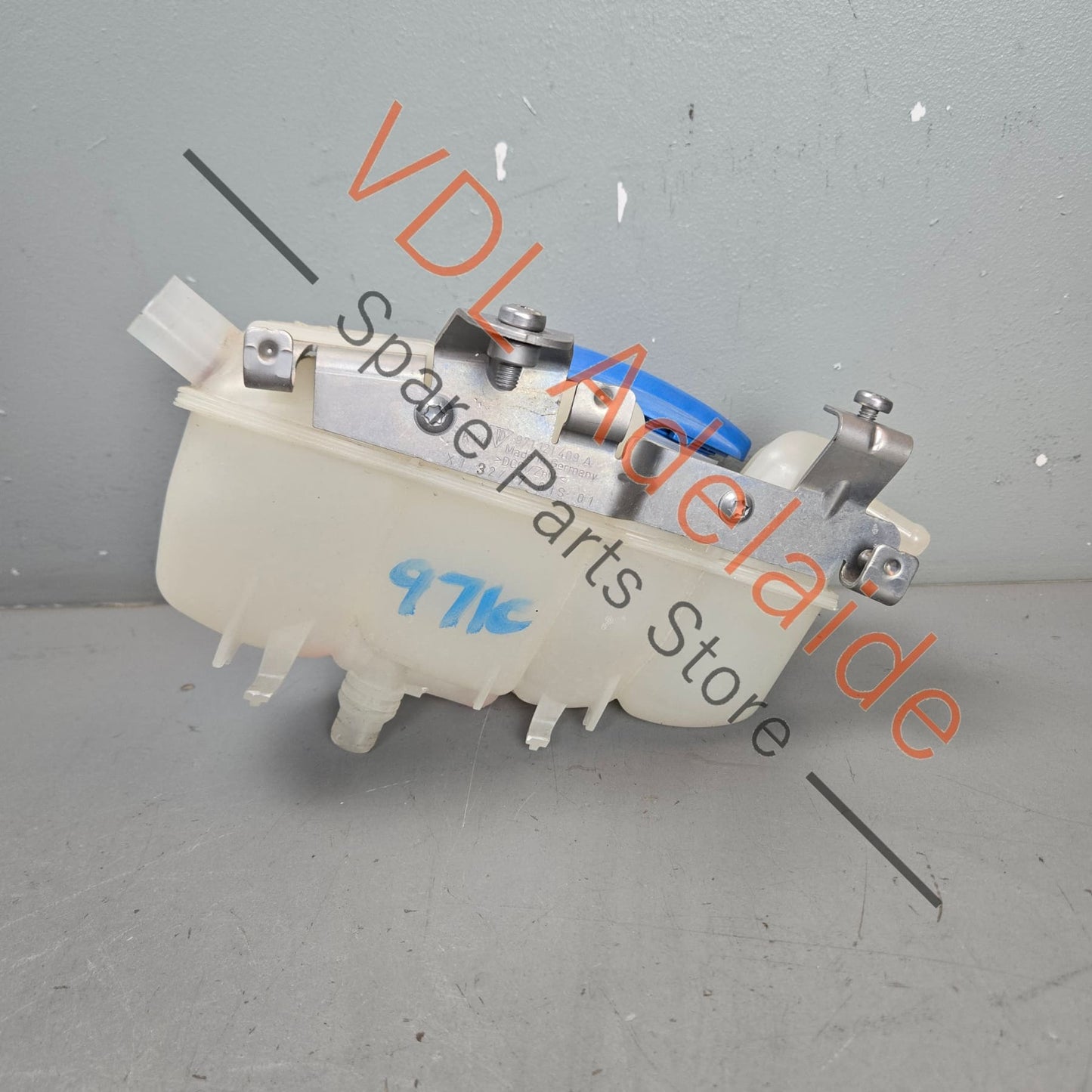 971121405 9A712140510  Porsche Panamera 971 Coolant Expansion Reservoir Bottle Tank 9A712140510 971121405