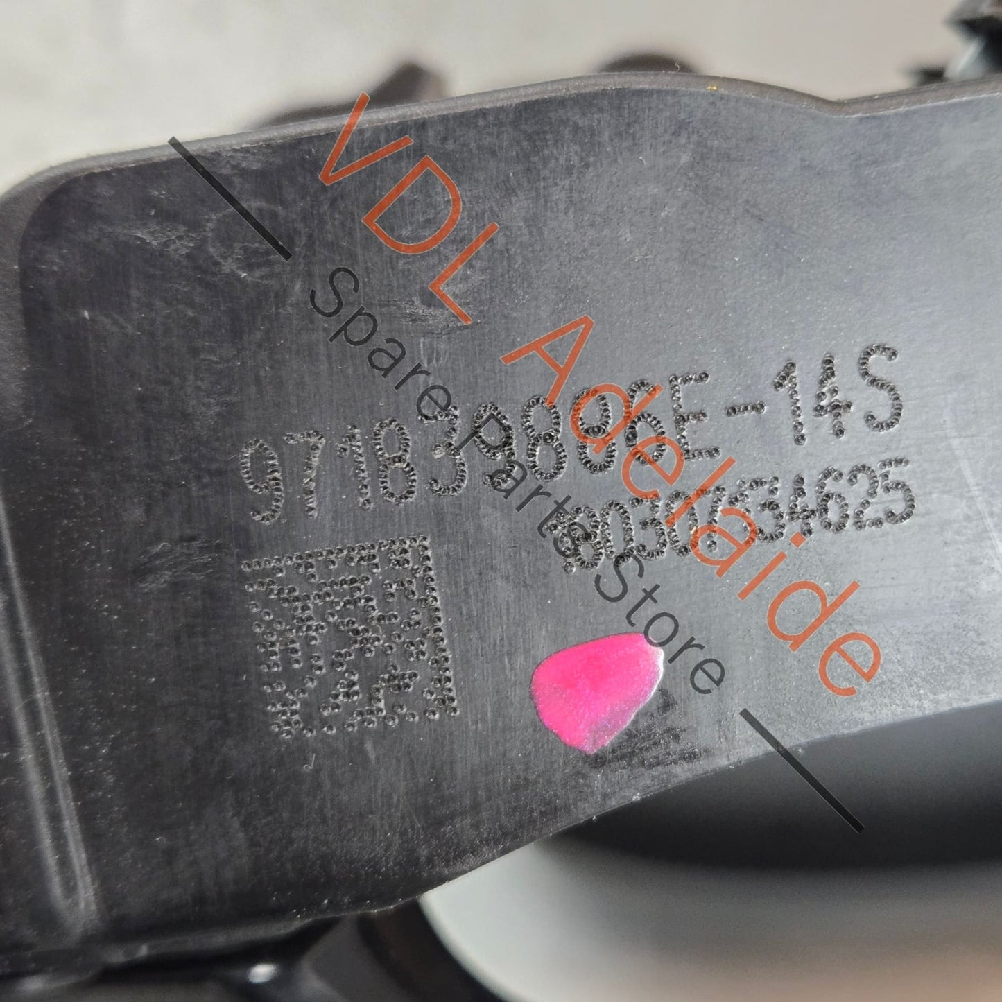 971837206BY 971839886C  Porsche Panamera Right Exterior Door Handle 971837206BY G2X 971839886C