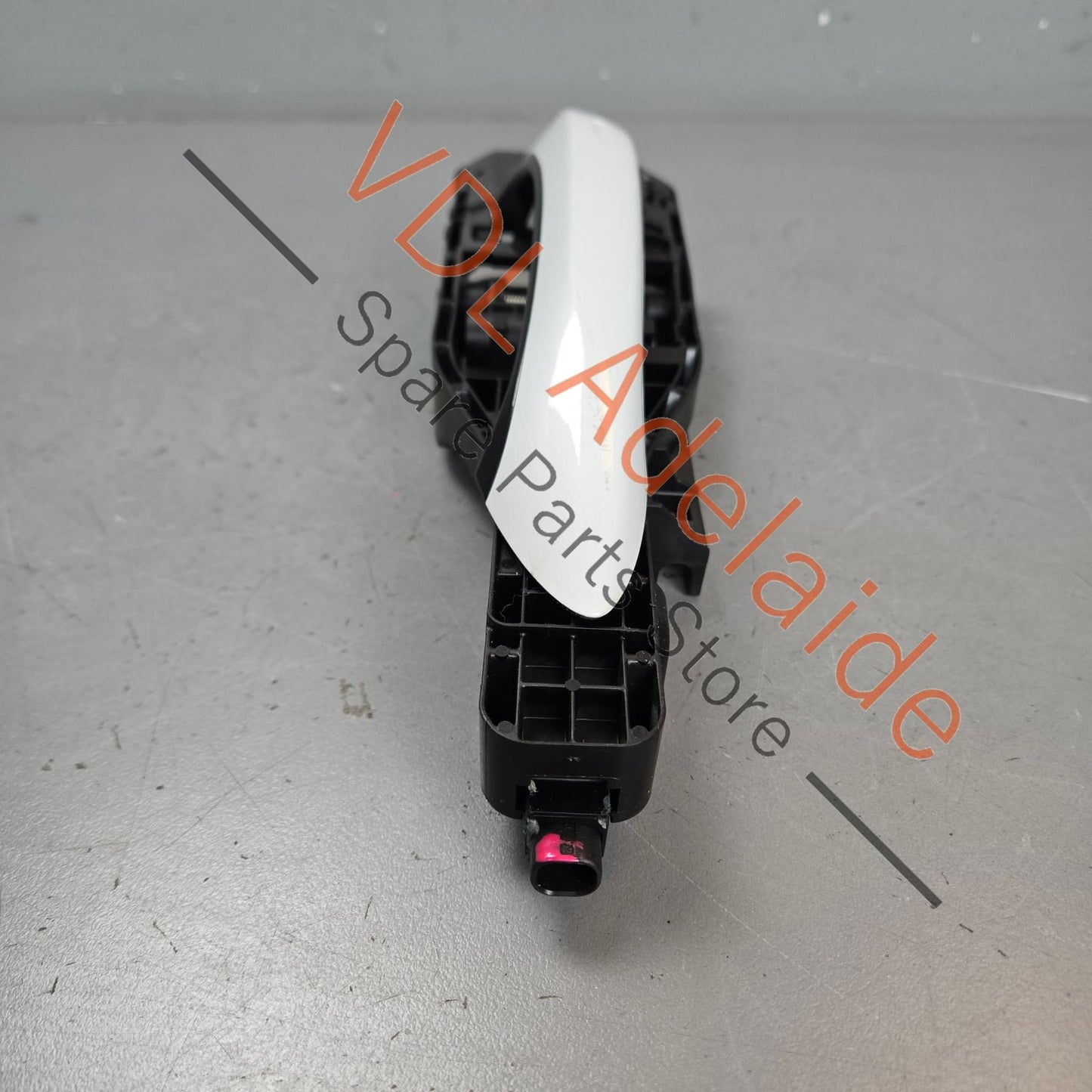 971837205BY 971839885C  Porsche Panamera Left Exterior Door Handle 971837205BY G2X 971839885C