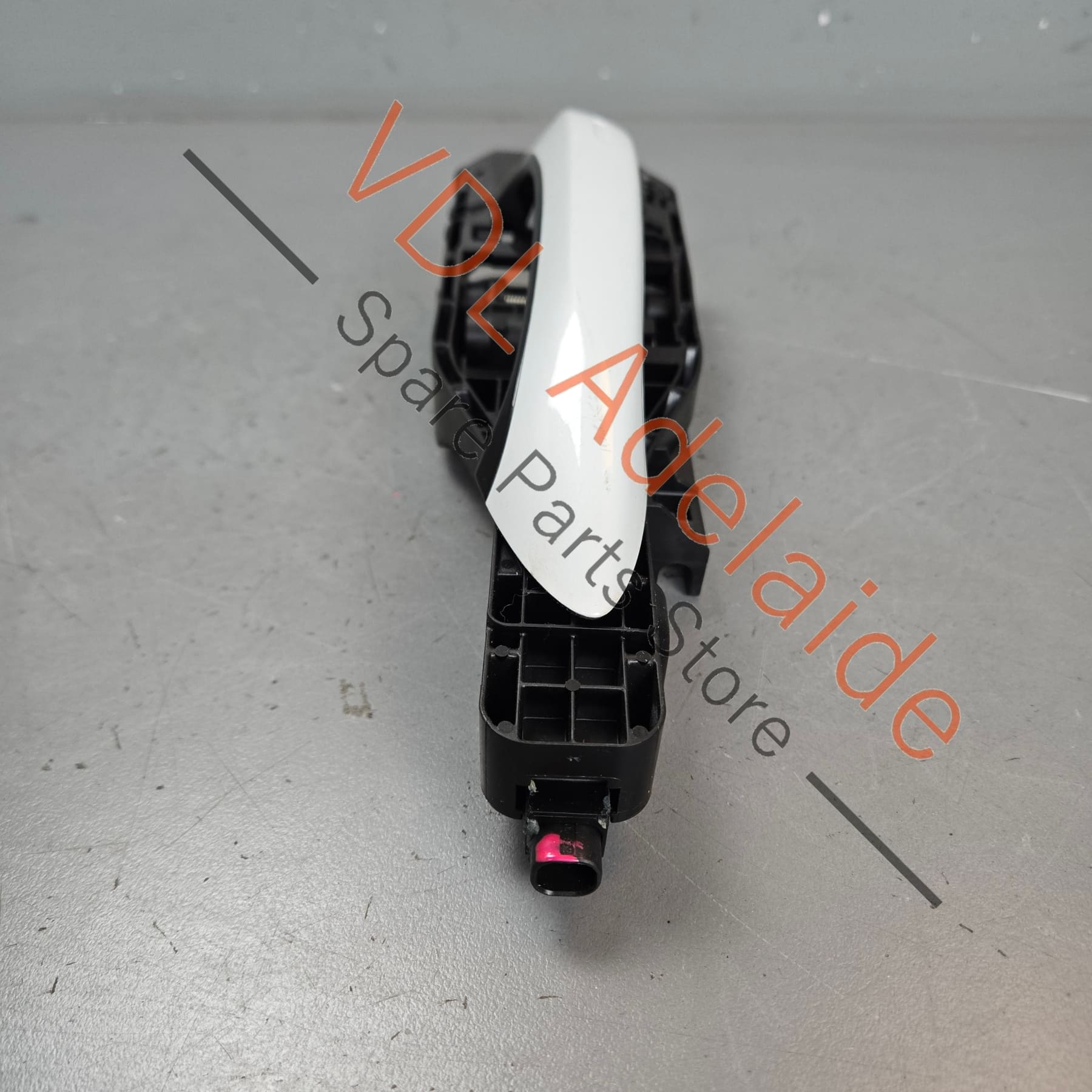 971837205BY 971839885C  Porsche Panamera Left Exterior Door Handle 971837205BY G2X 971839885C