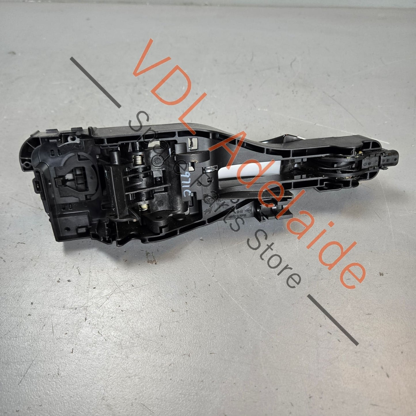 971837205BY 971839885C  Porsche Panamera Left Exterior Door Handle 971837205BY G2X 971839885C