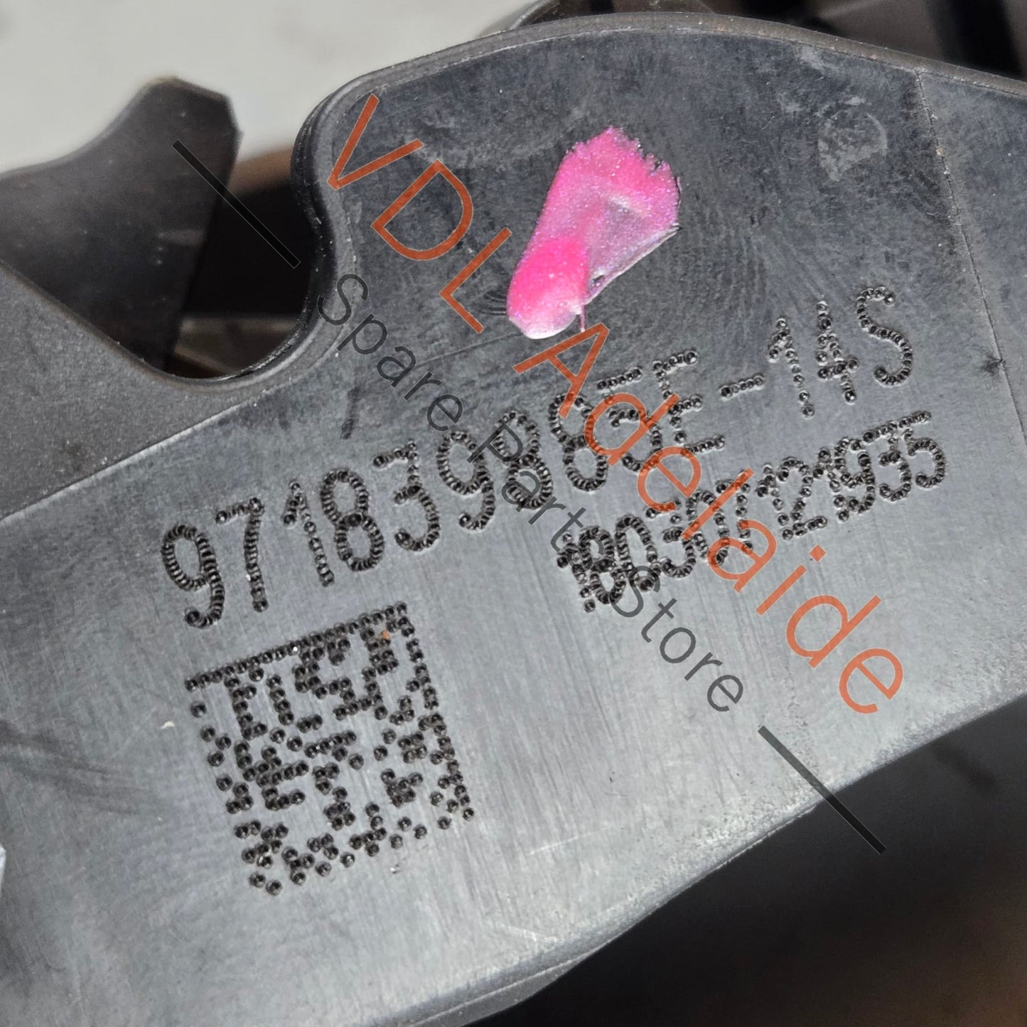 971837205BY 971839885C  Porsche Panamera Left Exterior Door Handle 971837205BY G2X 971839885C