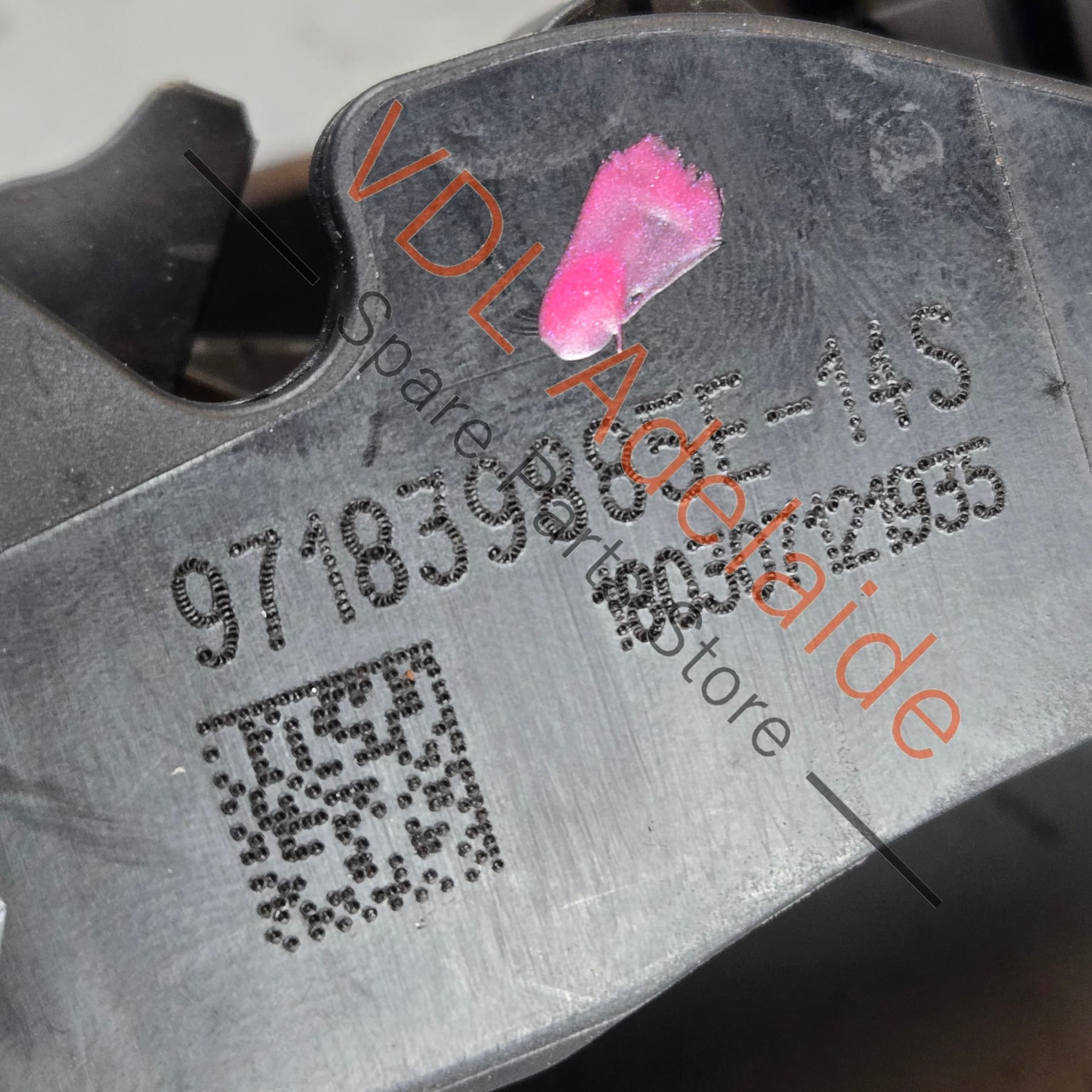 971837205BY 971839885C  Porsche Panamera Left Exterior Door Handle 971837205BY G2X 971839885C