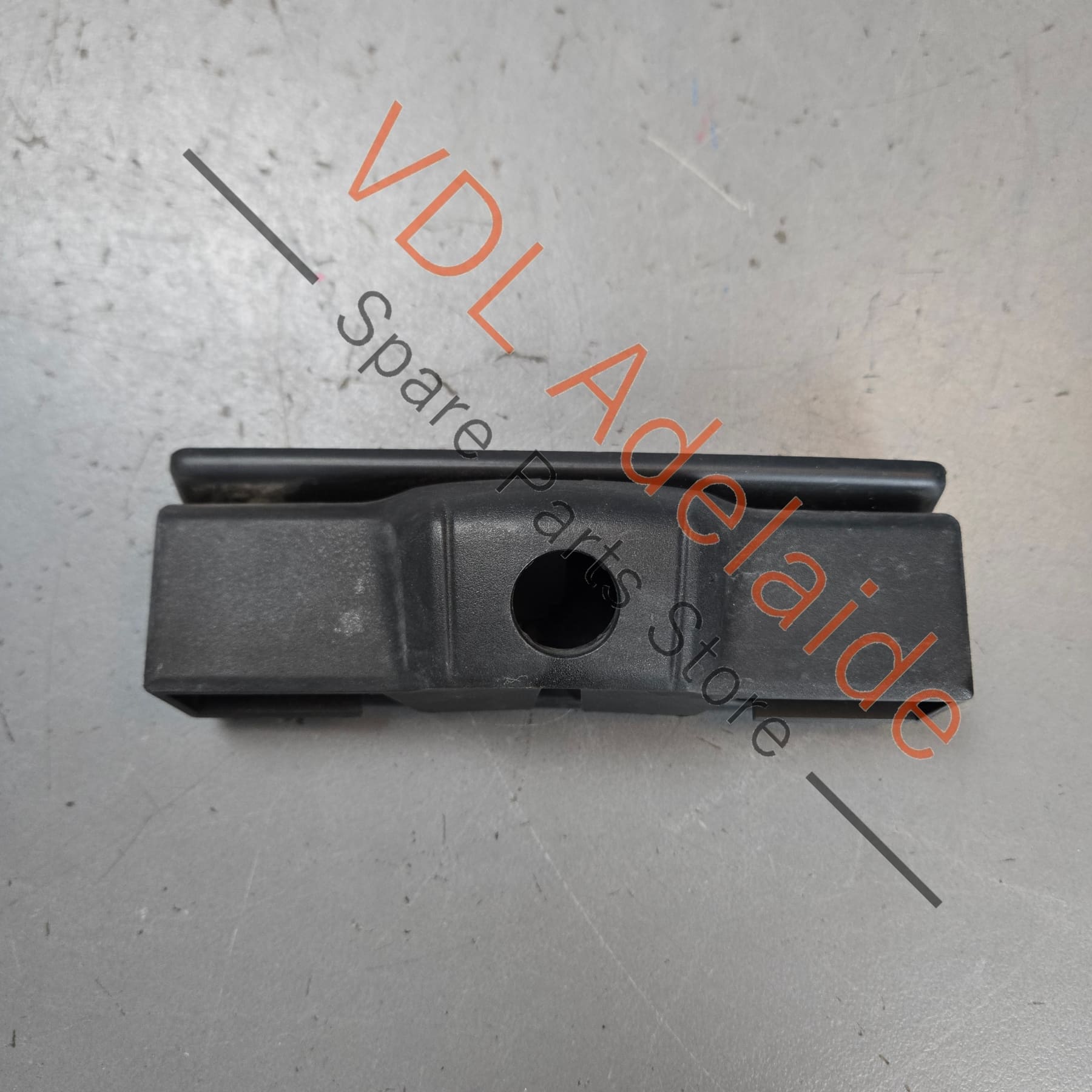 971807997   Porsche Panamera 971 Front Camera Mounting Bracket Trim 971807997