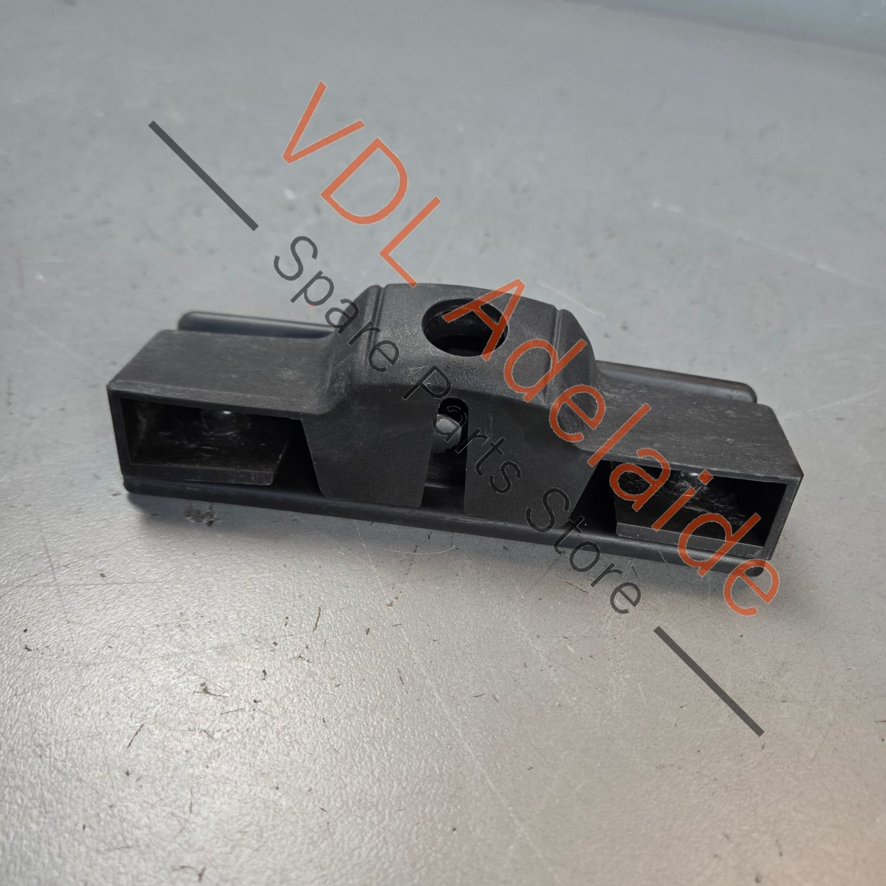 971807997   Porsche Panamera 971 Front Camera Mounting Bracket Trim 971807997