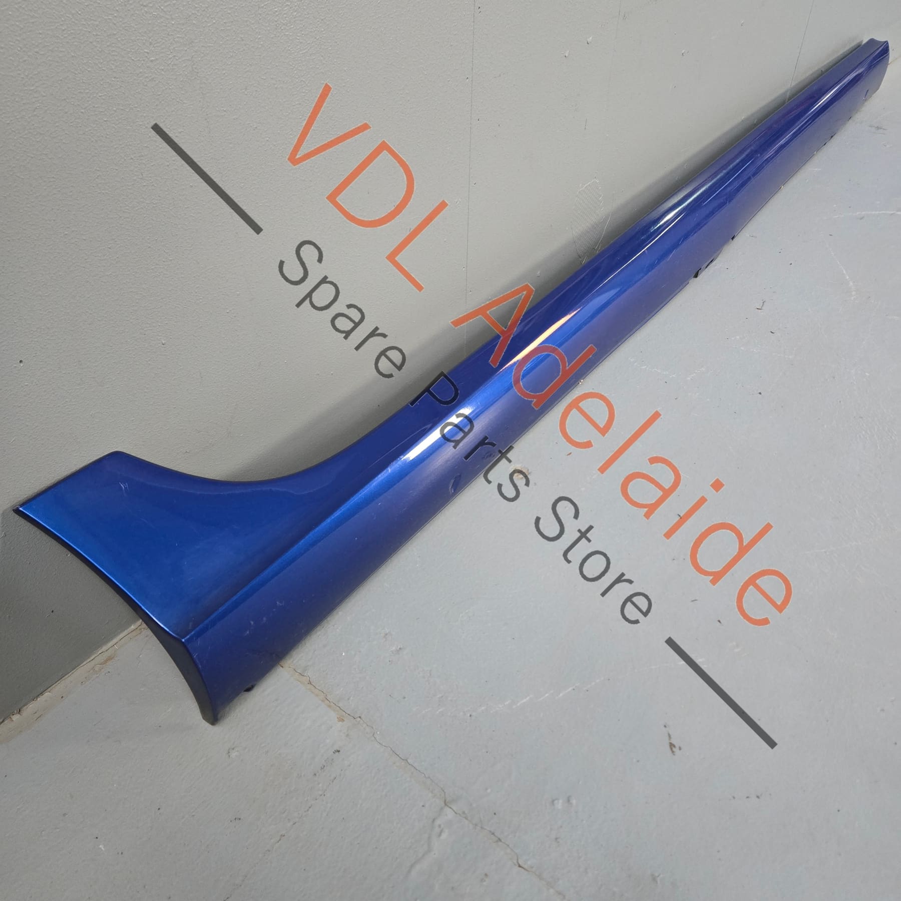 1K4853860D     VW Golf R32 Right Side Sideskirt Rocker Panel Flare Moulding 1K4853860D