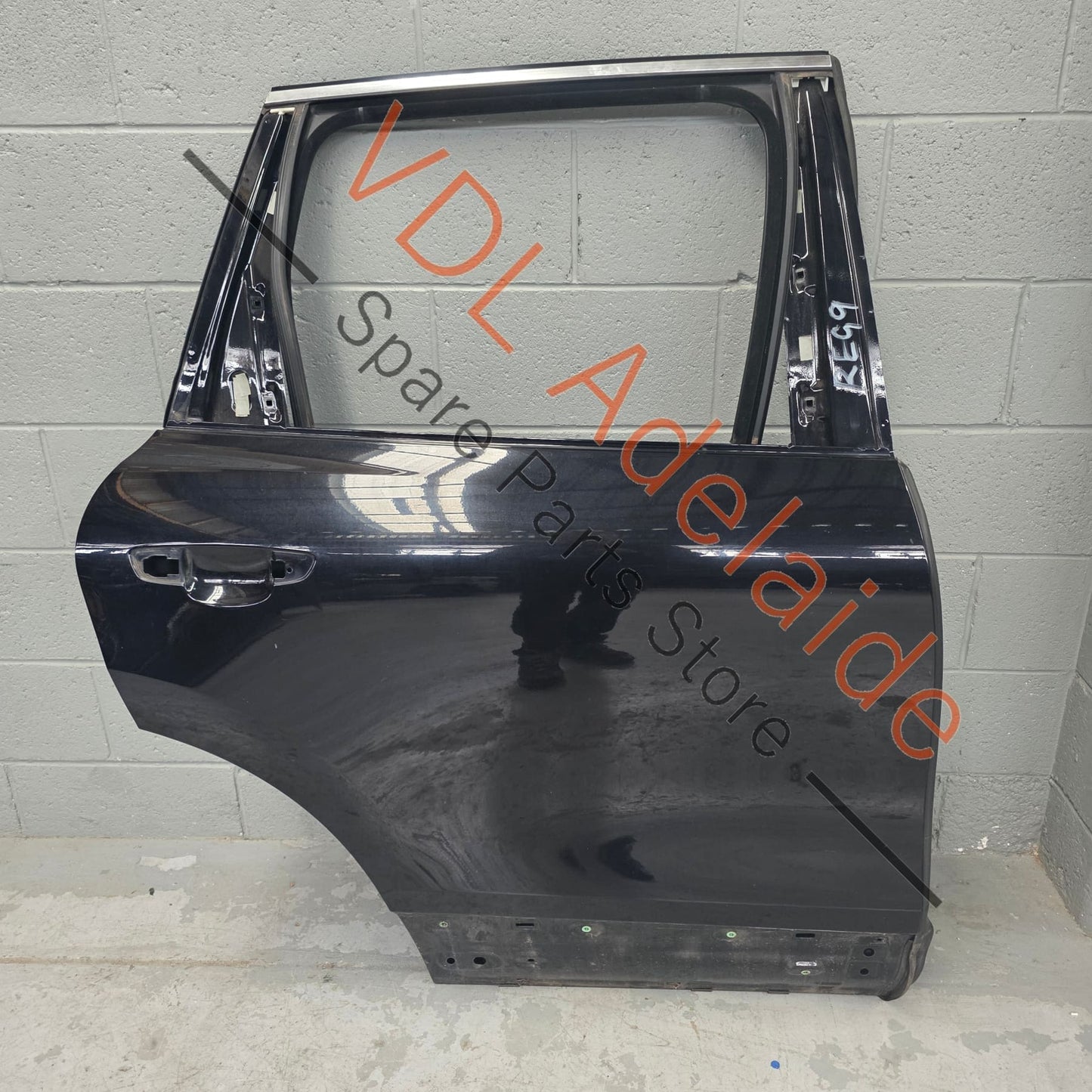 7P0833056     VW Volkswagen Touareg 7P 2011-2018 Rear Right Door Shell Panel 7P0833056 Black