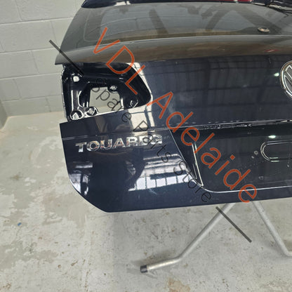 7P6827025B     VW Volkswagen Touareg 7P 2011-2018 Boot Trunk Rear Panel 7P6827025B Black